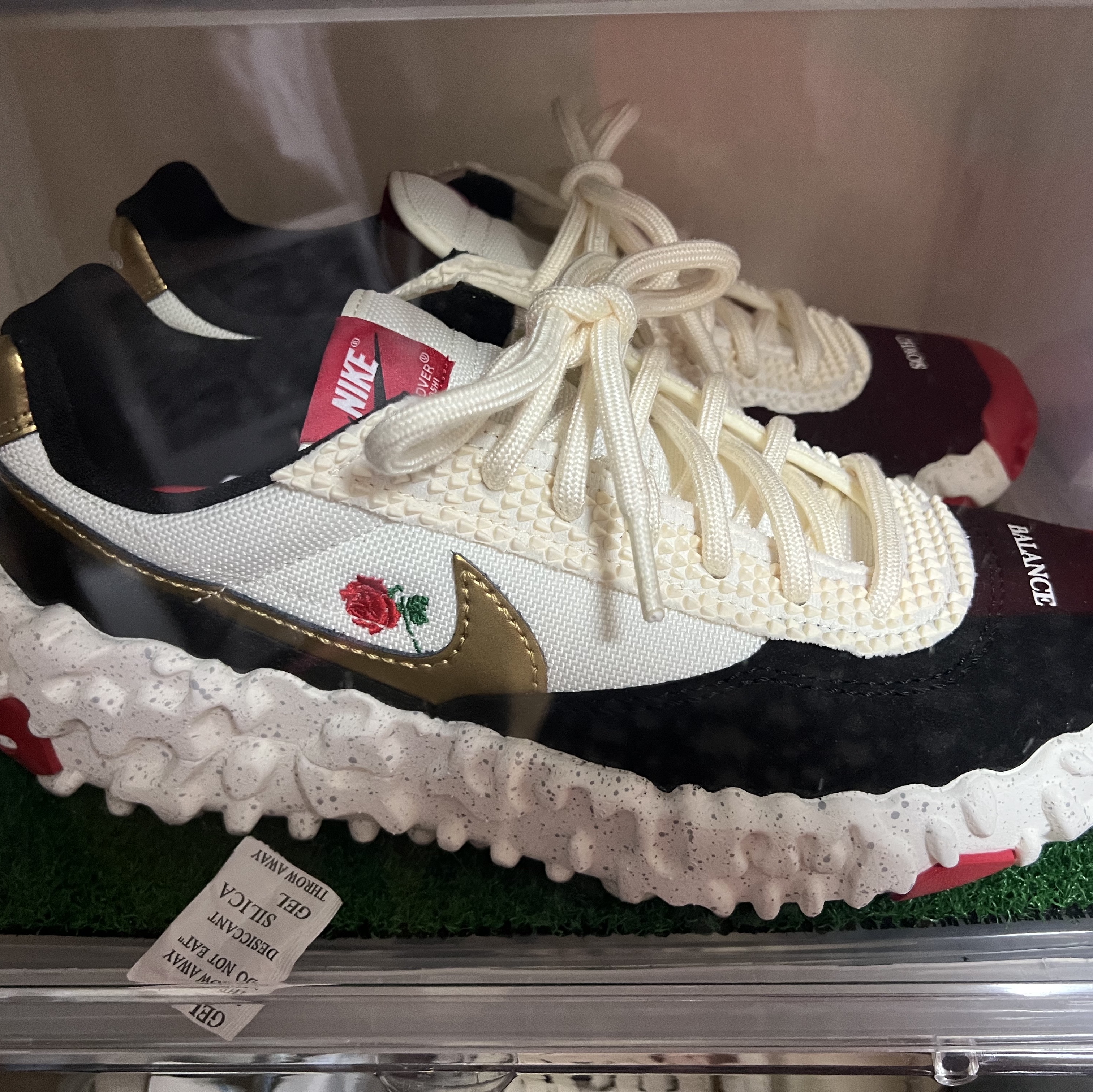 Nike x Undercover Overbreak Sail Gold 착용 스타일