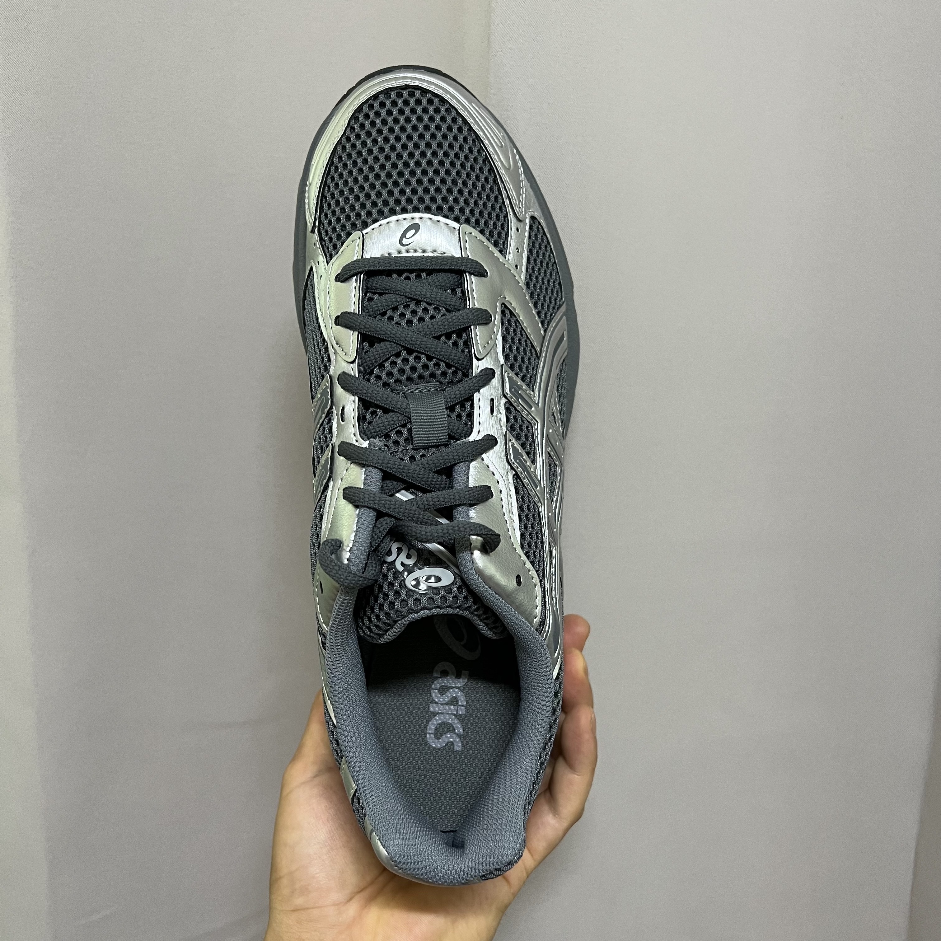 Asics Gel-1130 Steel Grey Pure Silver, Undermycar House of Doherty Pigment T-Shirt Cement - 23SS 착용 스타일 - 4