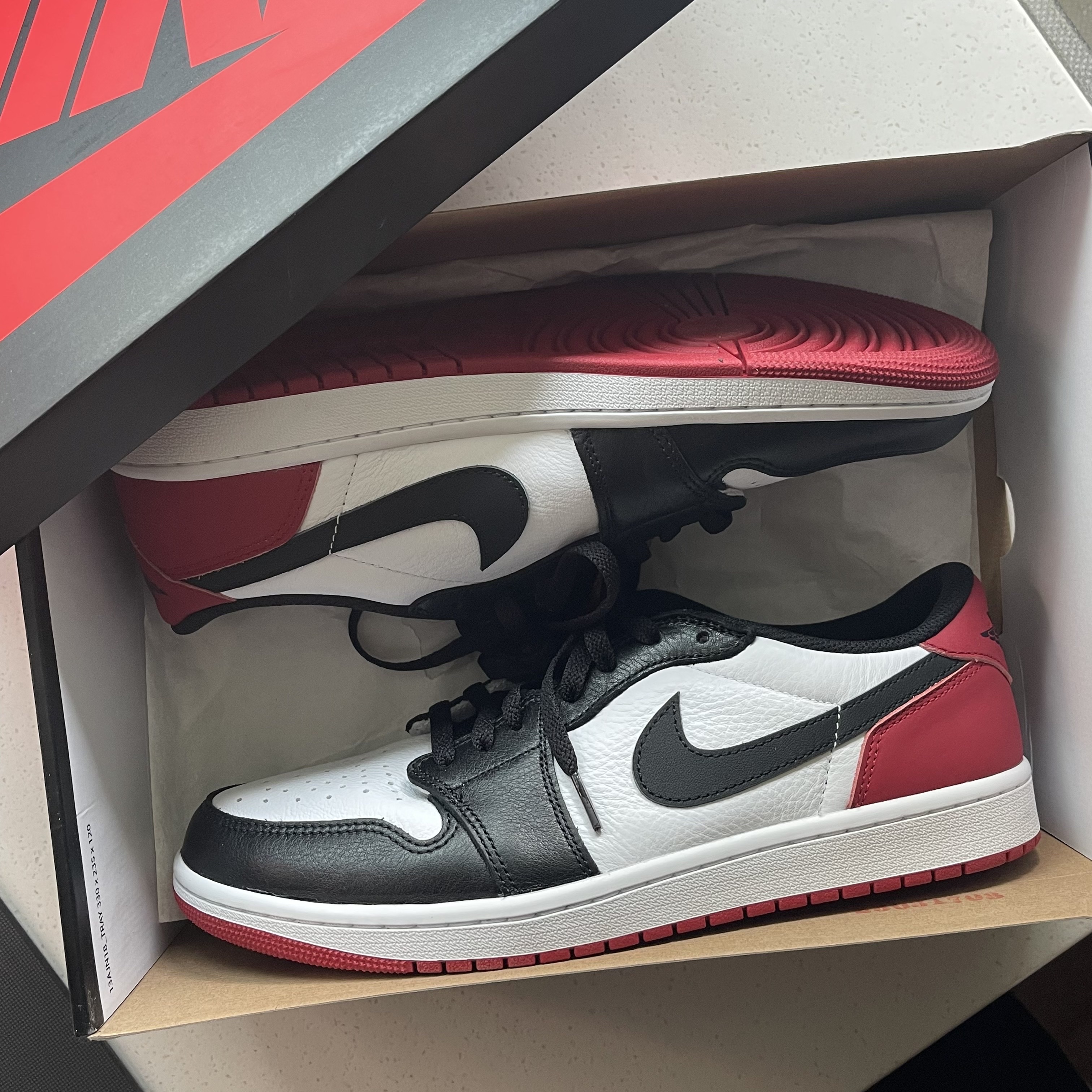 Jordan 1 Retro Low OG Black Toe 착용 스타일