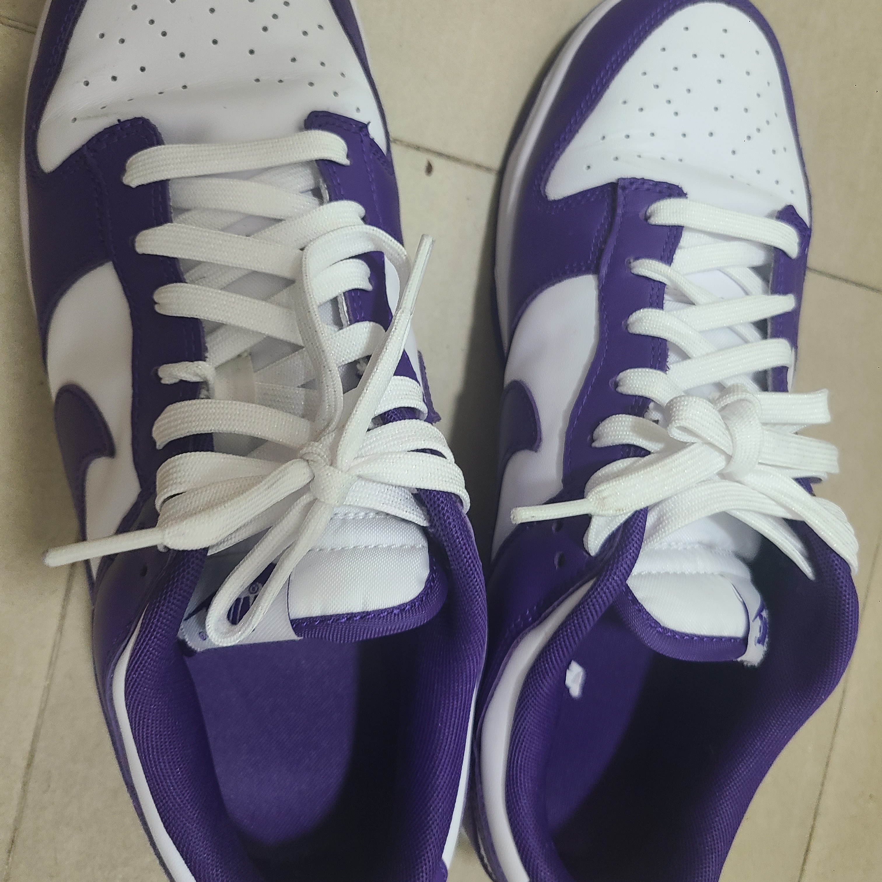 Nike Dunk Low Retro Championship Court Purple 착용 스타일