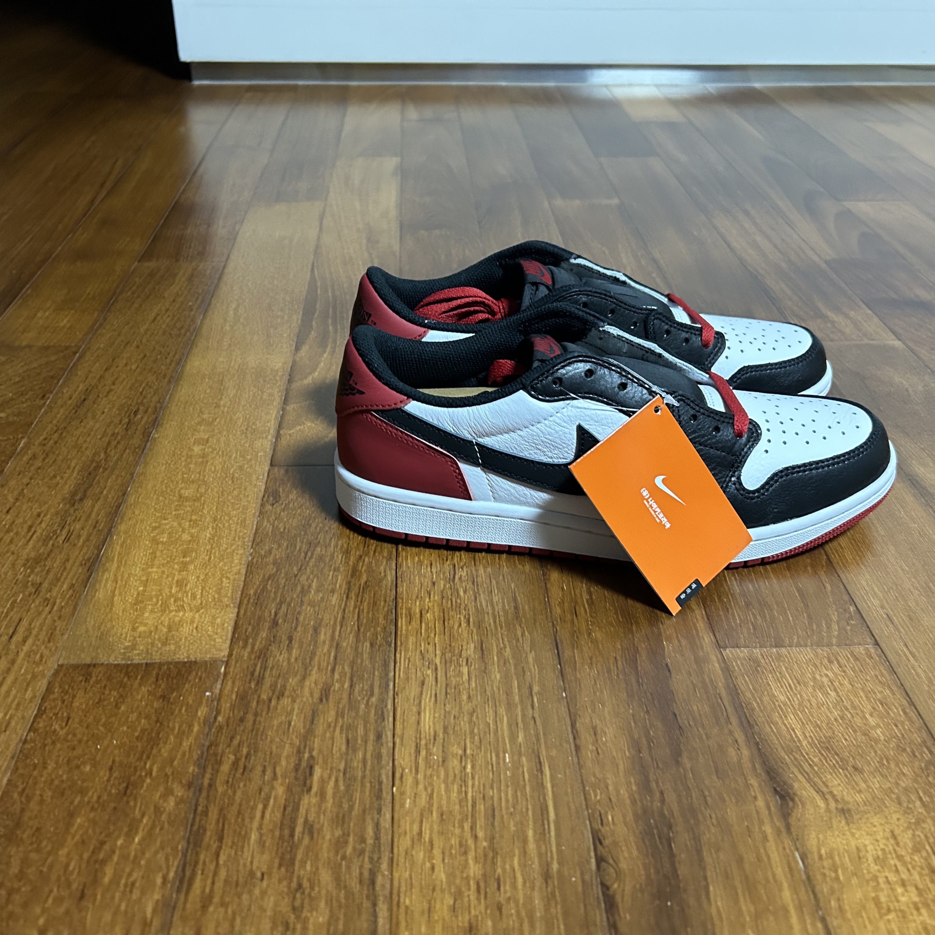 Jordan 1 Retro Low OG Black Toe 착용 스타일