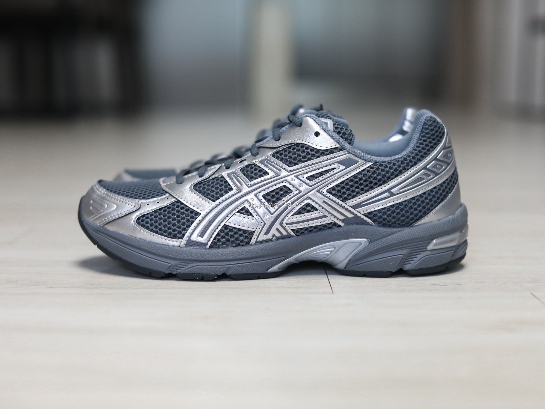 Asics Gel-1130 Steel Grey Pure Silver 착용 스타일
