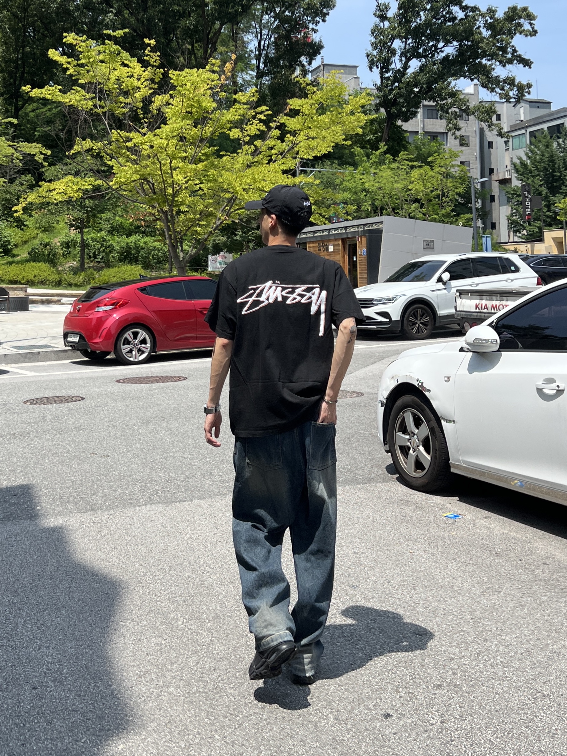 Stussy x Our Legacy Drop Shadow T-Shirt Black, Nike Air Kukini Triple Black 착용 스타일 - 1