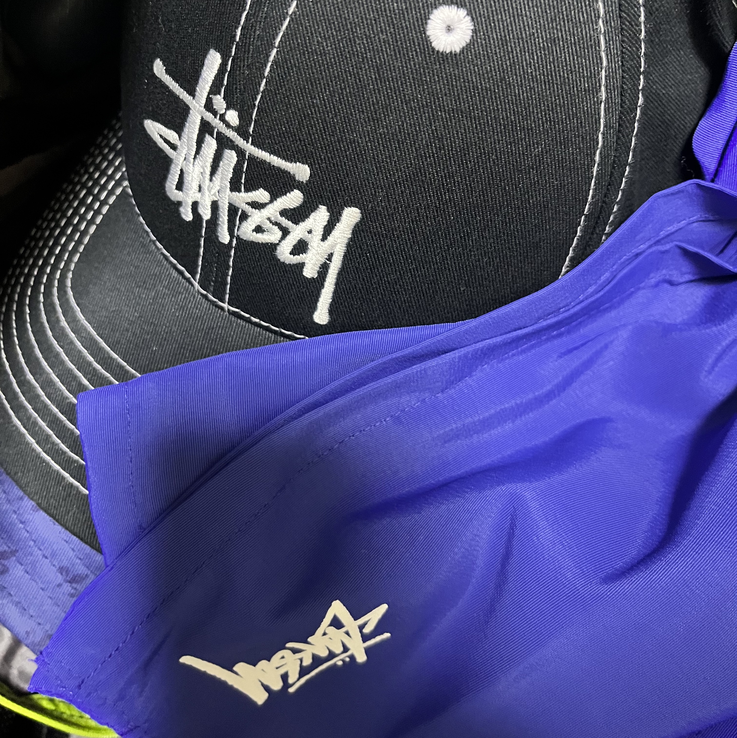 Stussy Stock Water Shorts Cobalt, Stussy Basic Structured Low Pro Cap Black 착용 스타일 - 1