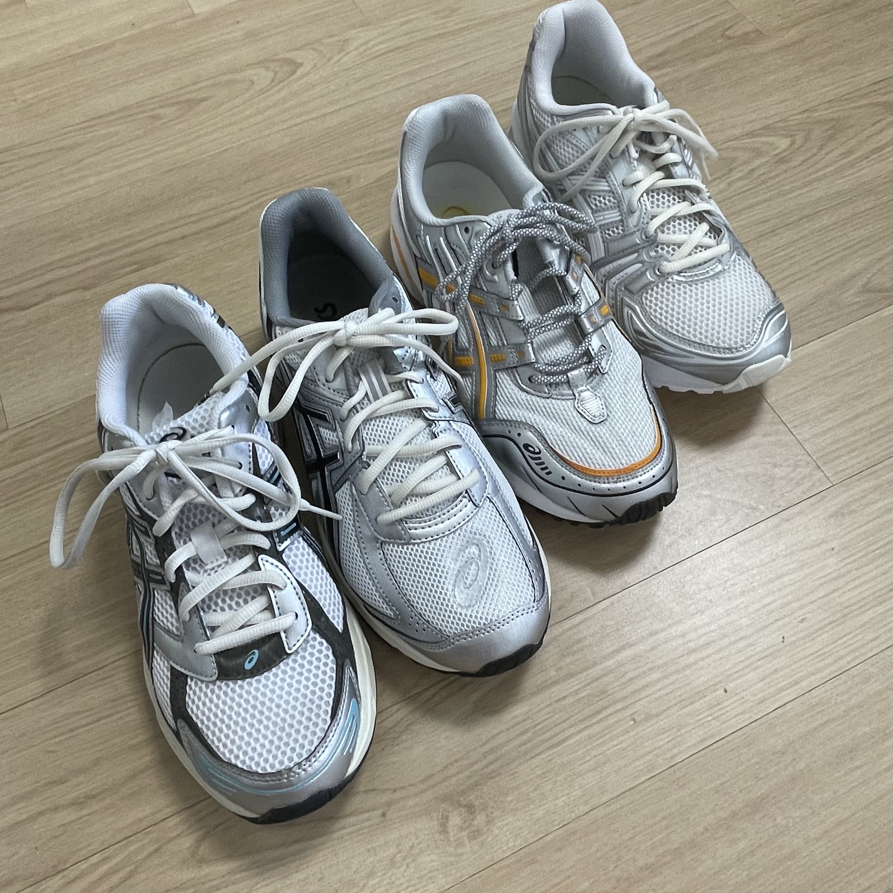Asics x JJJJound Gel-Kayano 14 Silver White, Asics Gel-1090 White Citrus 착용 스타일 - 2
