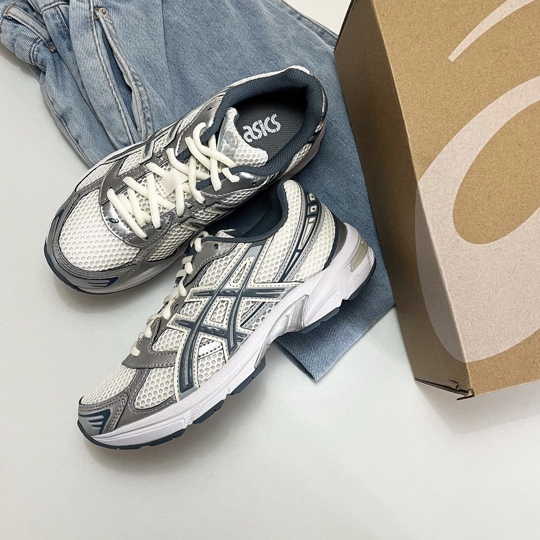 Asics Gel-1130 Cream Ironclad 착용 스타일 - 1