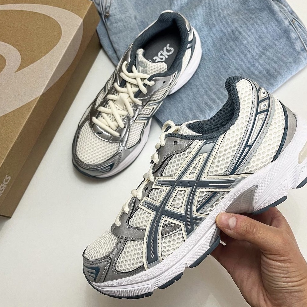 Asics Gel-1130 Cream Ironclad 착용 스타일 - 2