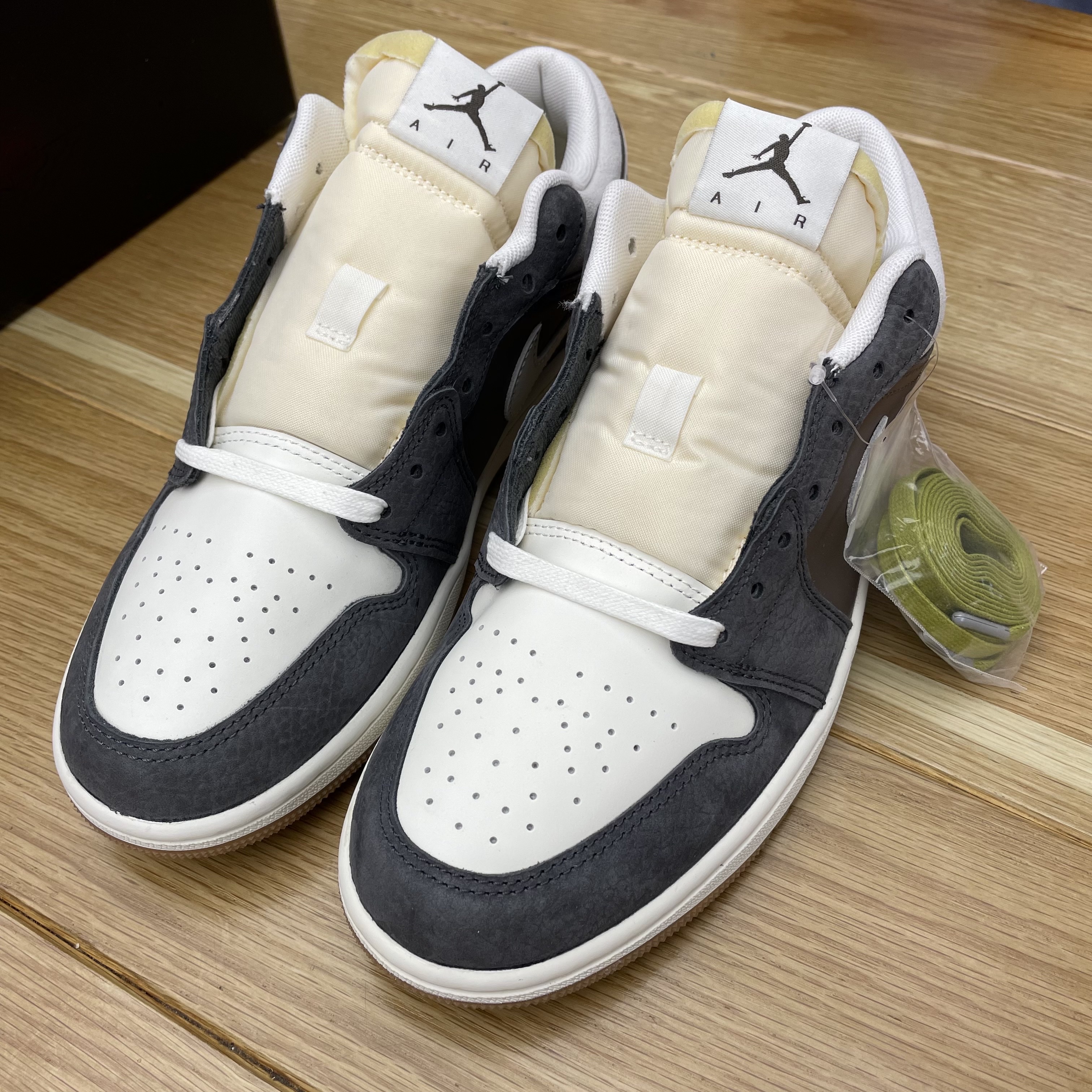 Jordan 1 Low Kkachi 착용 스타일