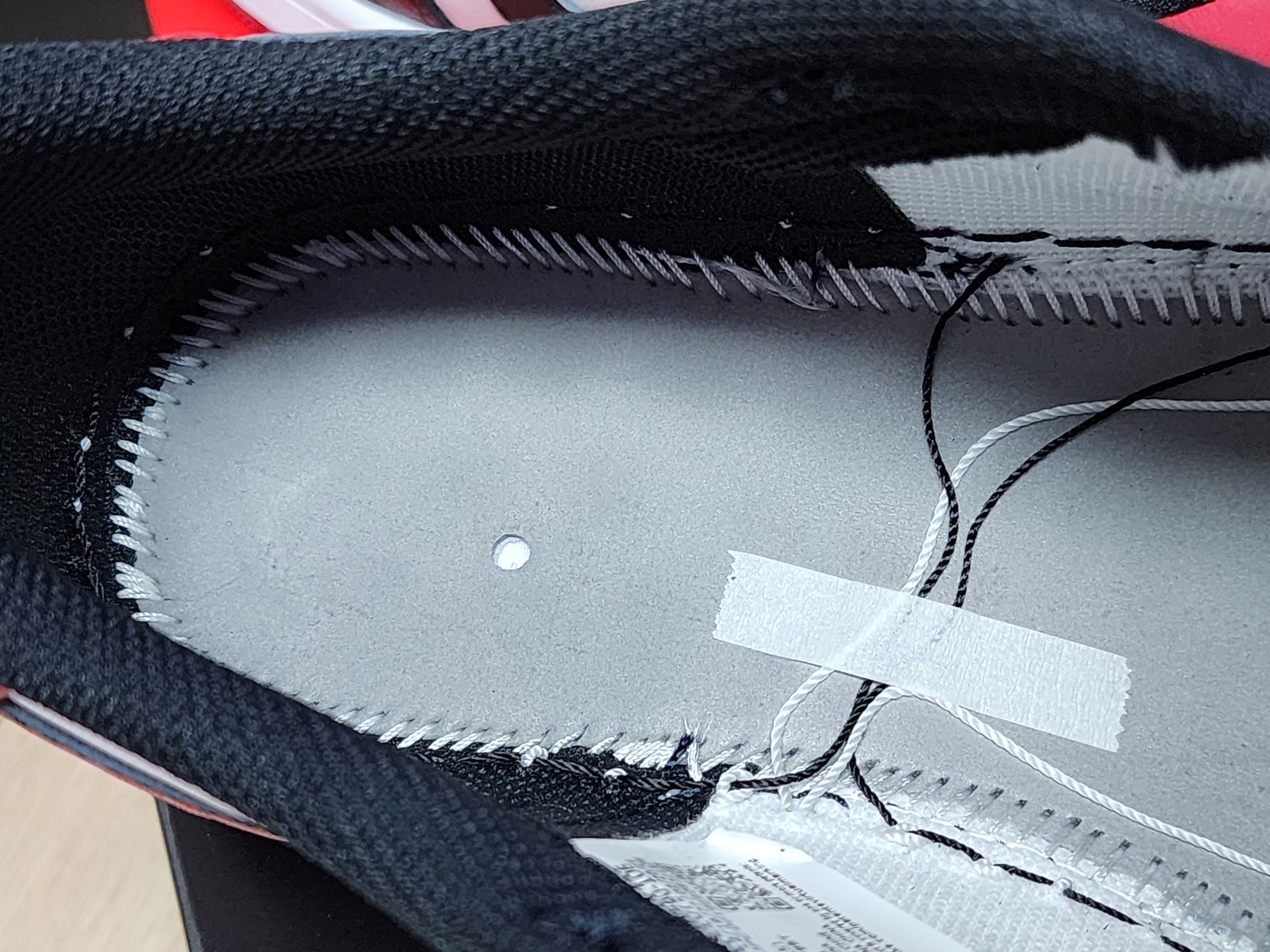 Jordan 1 Retro Low OG Black Toe 착용 스타일 - 3