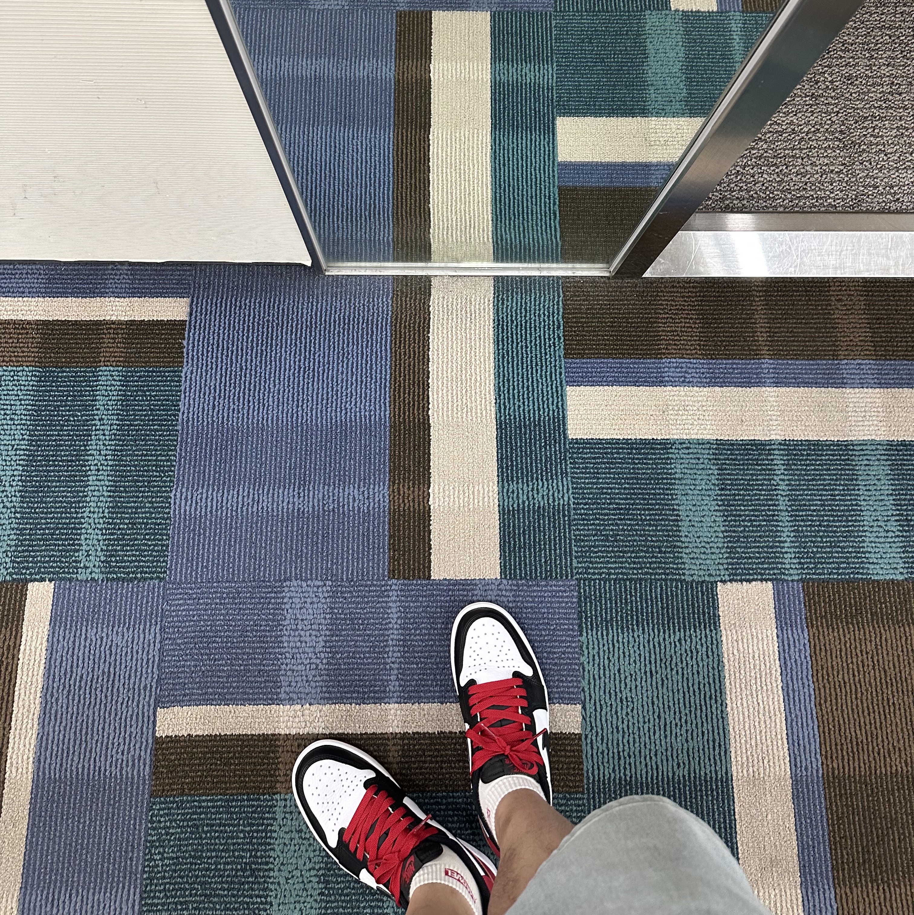 Jordan 1 Retro Low OG Black Toe 착용 스타일
