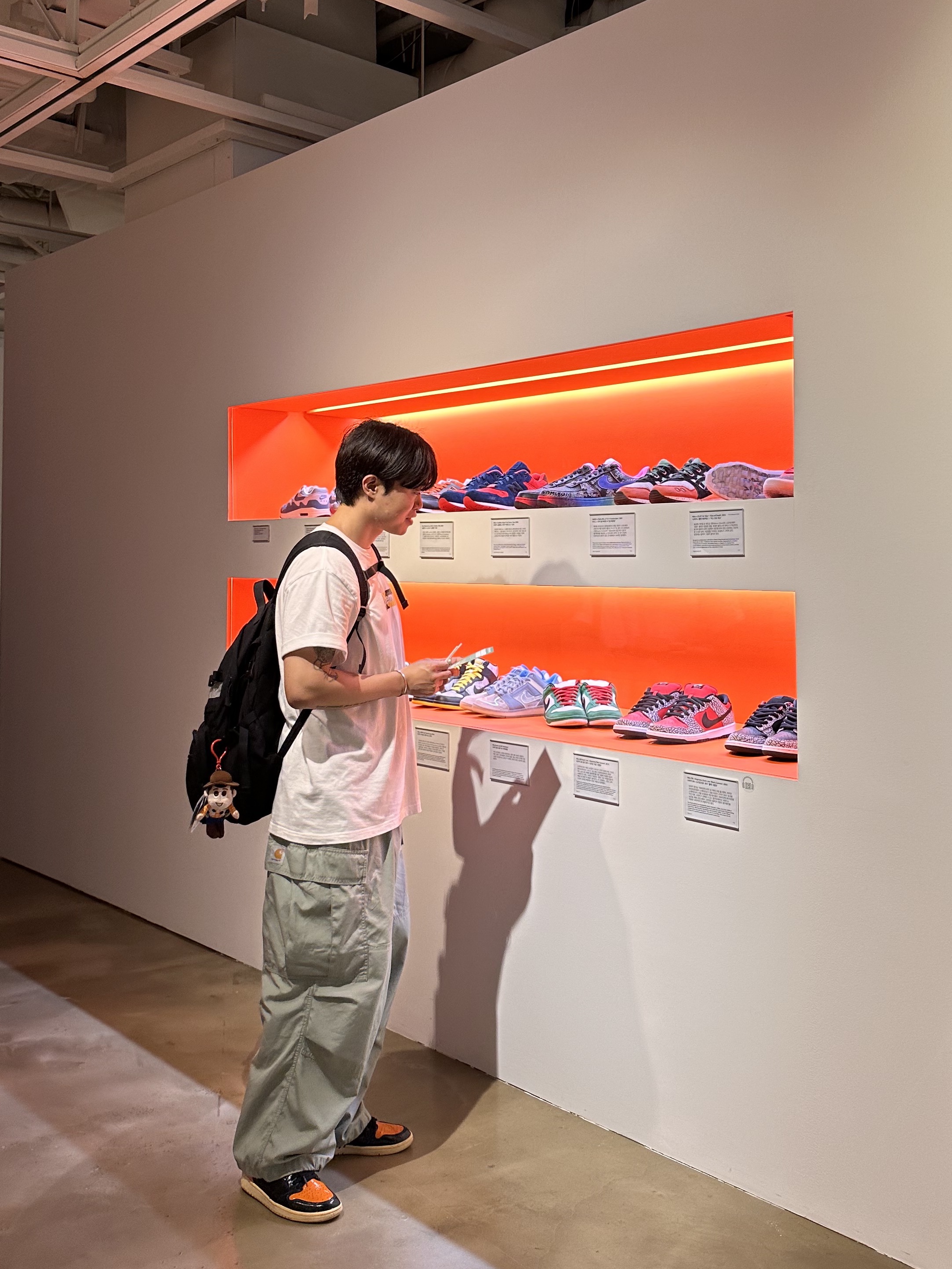 Supreme Brooklyn Box Logo T-Shirt White - 17FW, Jordan 1 Retro High Shattered Backboard 3.0 착용 스타일 - 3