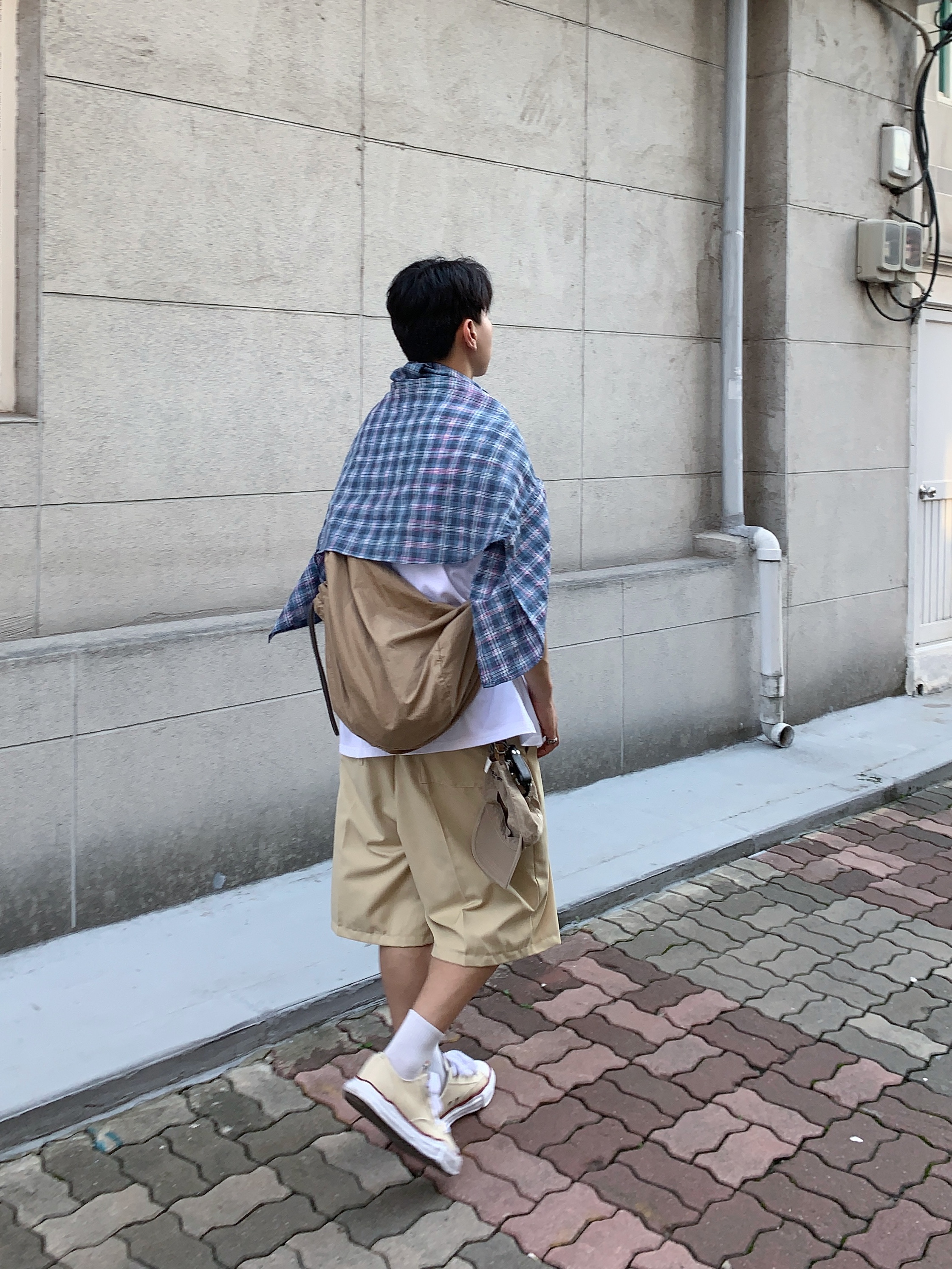 Maison Mihara Yasuhiro Peterson OG Sole Canvas Low-top Sneakers Natural 착용 스타일 - 3