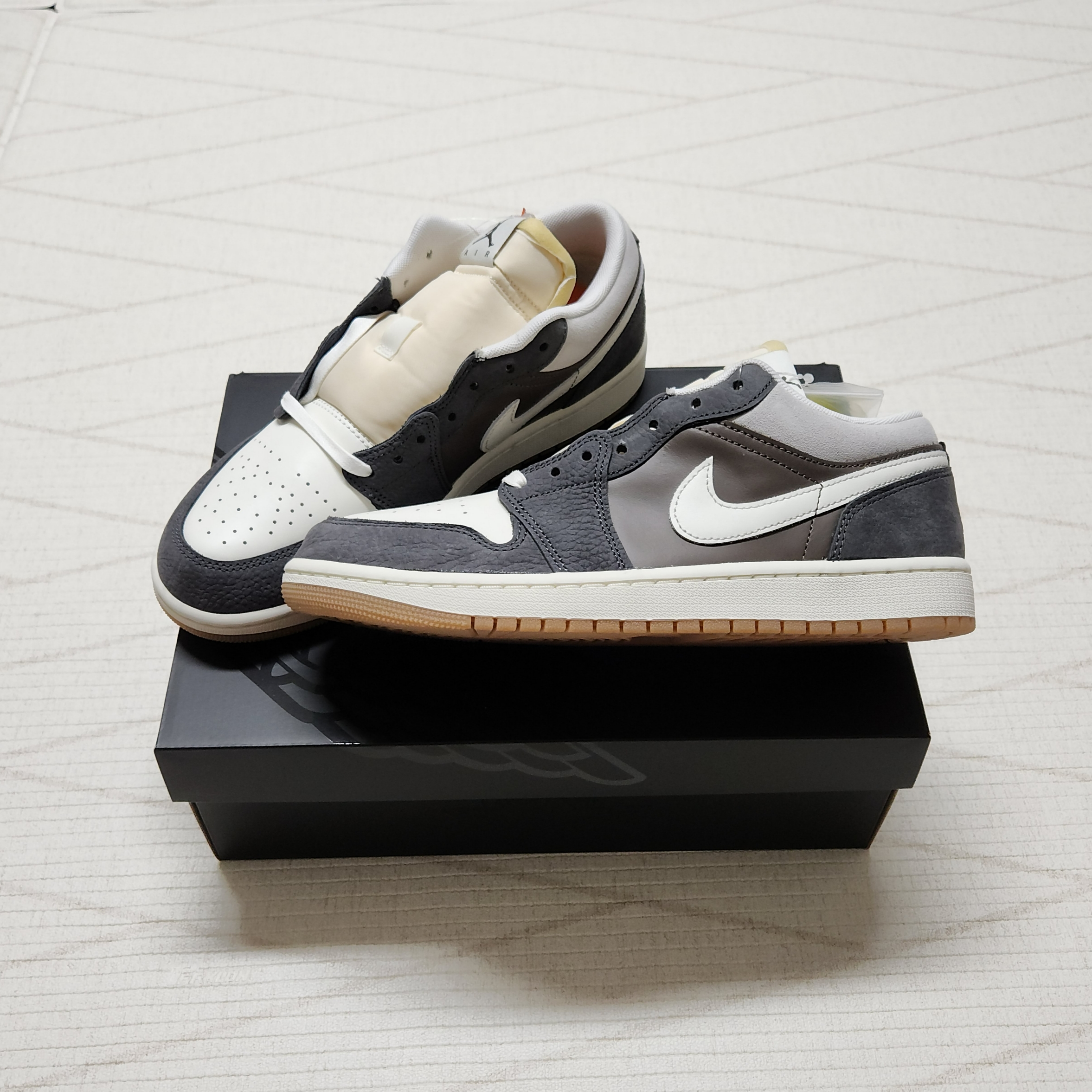 Jordan 1 Low Kkachi 착용 스타일 - 3