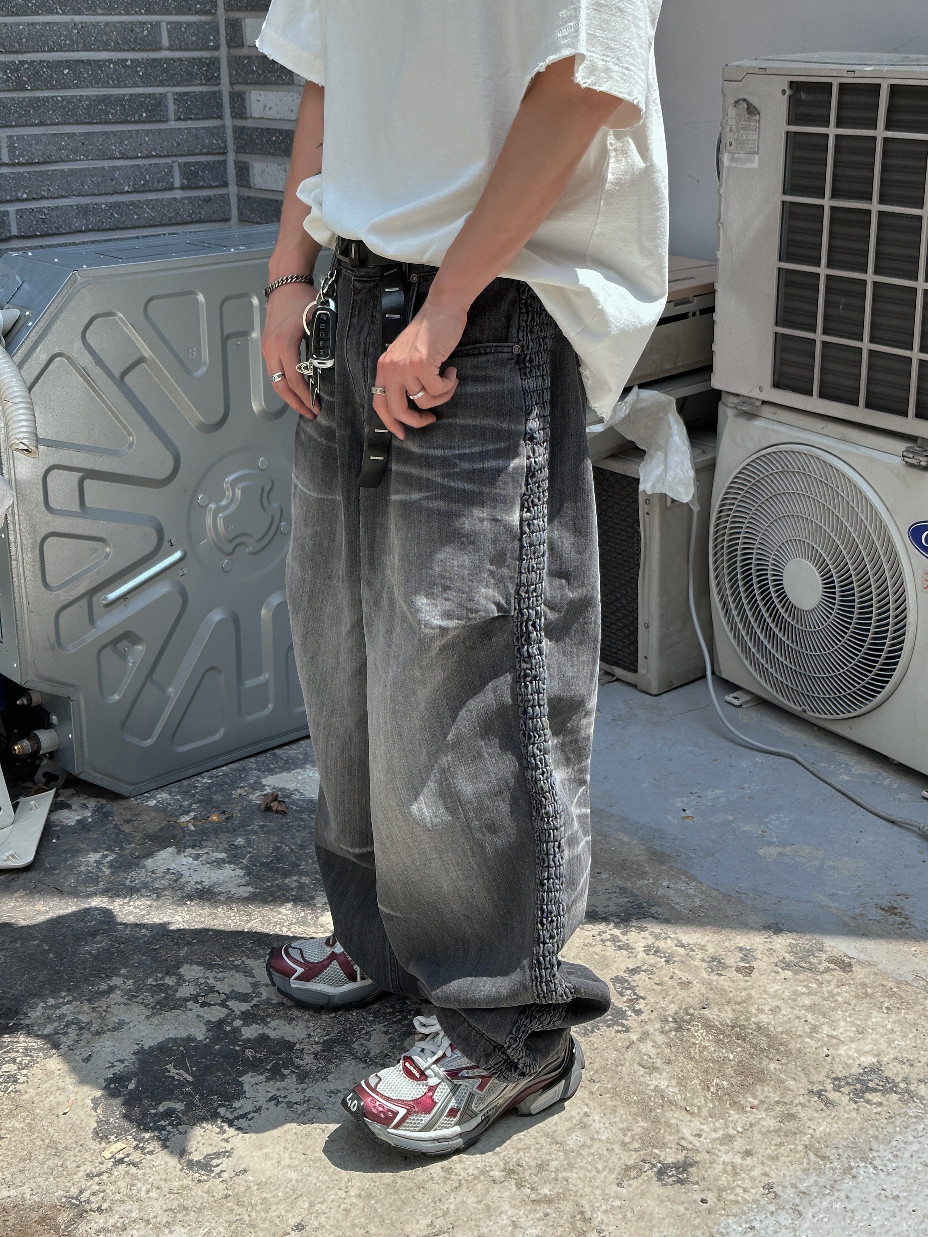 [KREAM 단독] Etce Smocking Baggy Jean Grey, Undermycar Stuttgart Vintage Washing Ball Cap Black Red - 22SS 착용 스타일 - 5