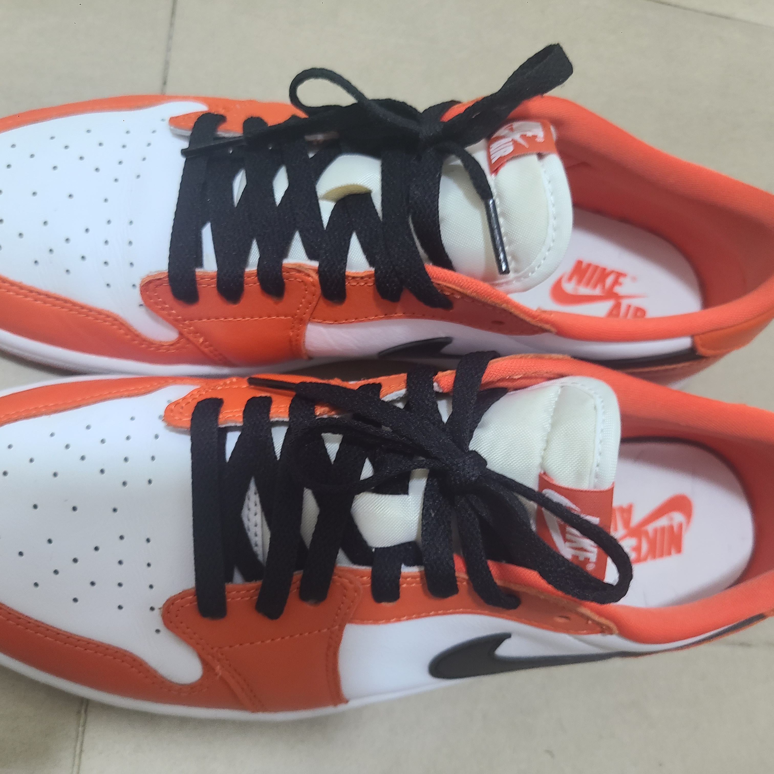 Jordan 1 Low OG Starfish 착용 스타일