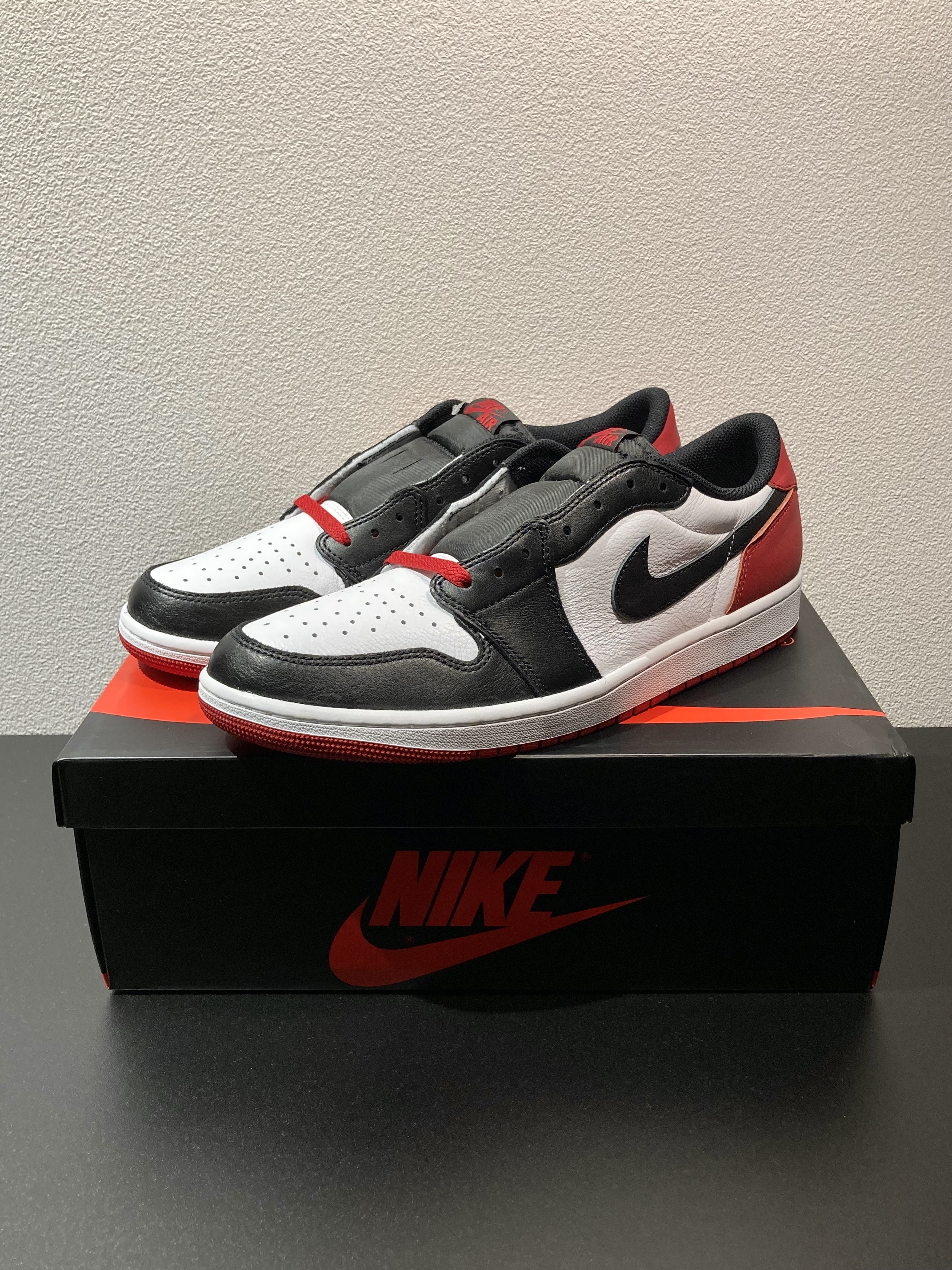 Jordan 1 Retro Low OG Black Toe 착용 스타일 - 1