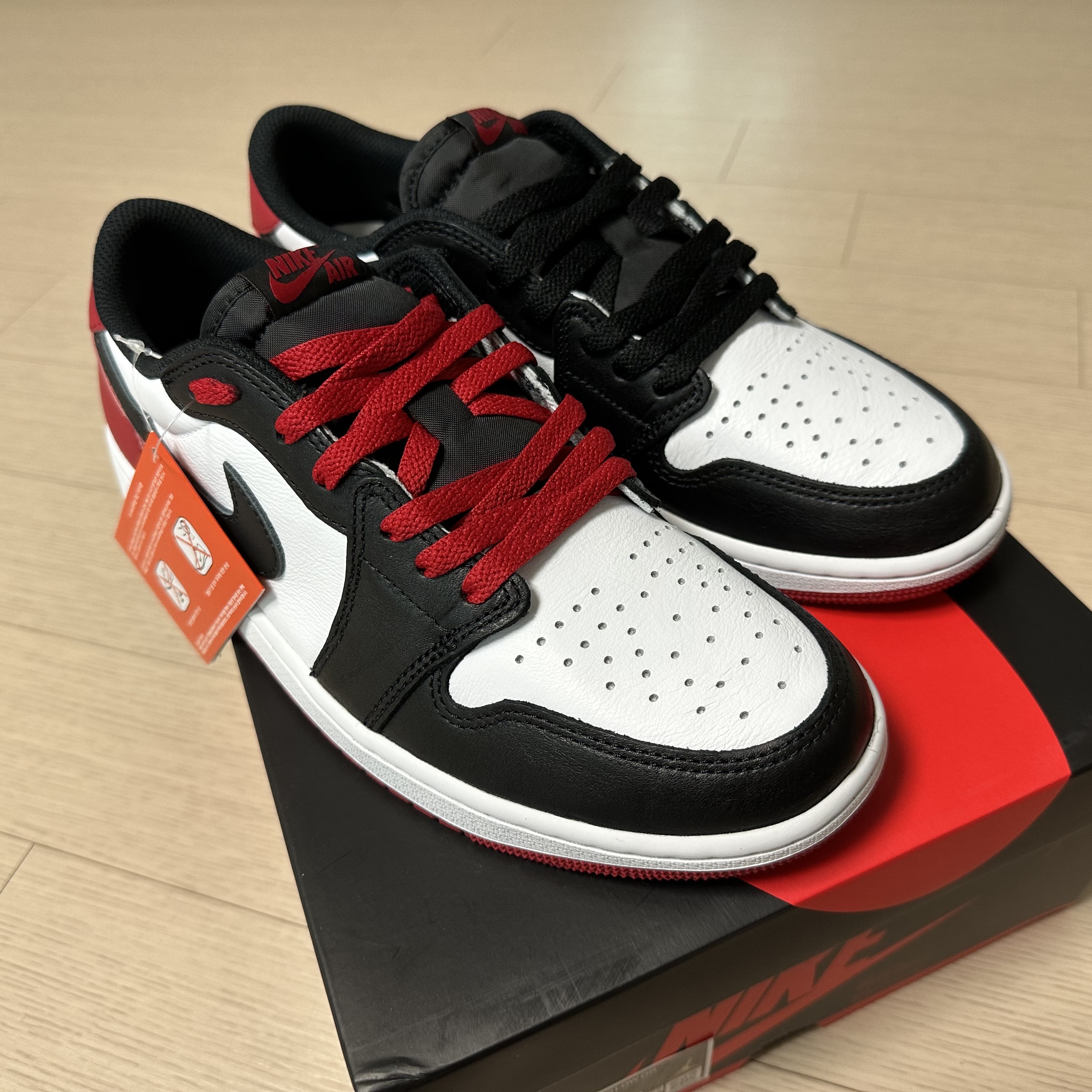 Jordan 1 Retro Low OG Black Toe 착용 스타일 - 4