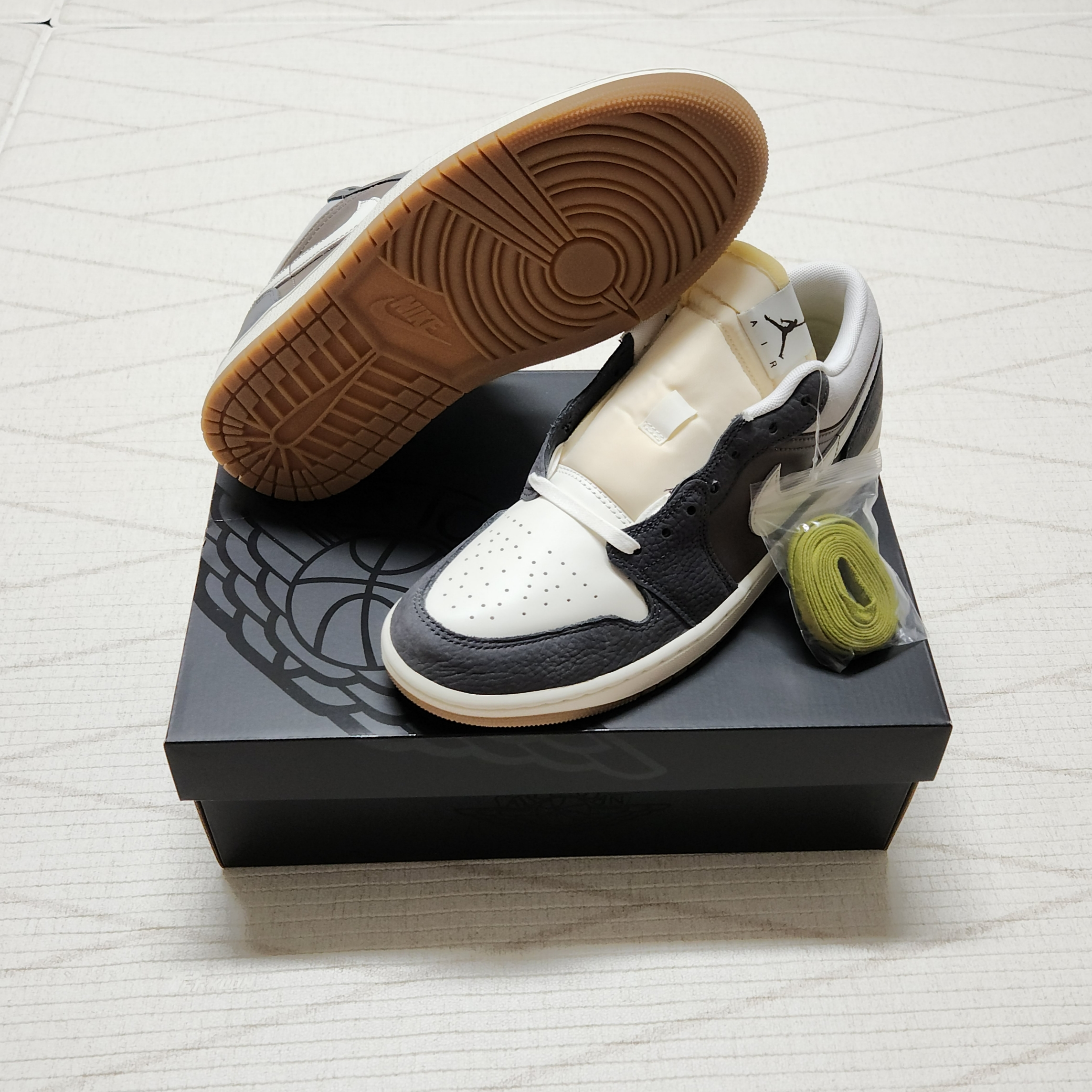 Jordan 1 Low Kkachi 착용 스타일 - 2