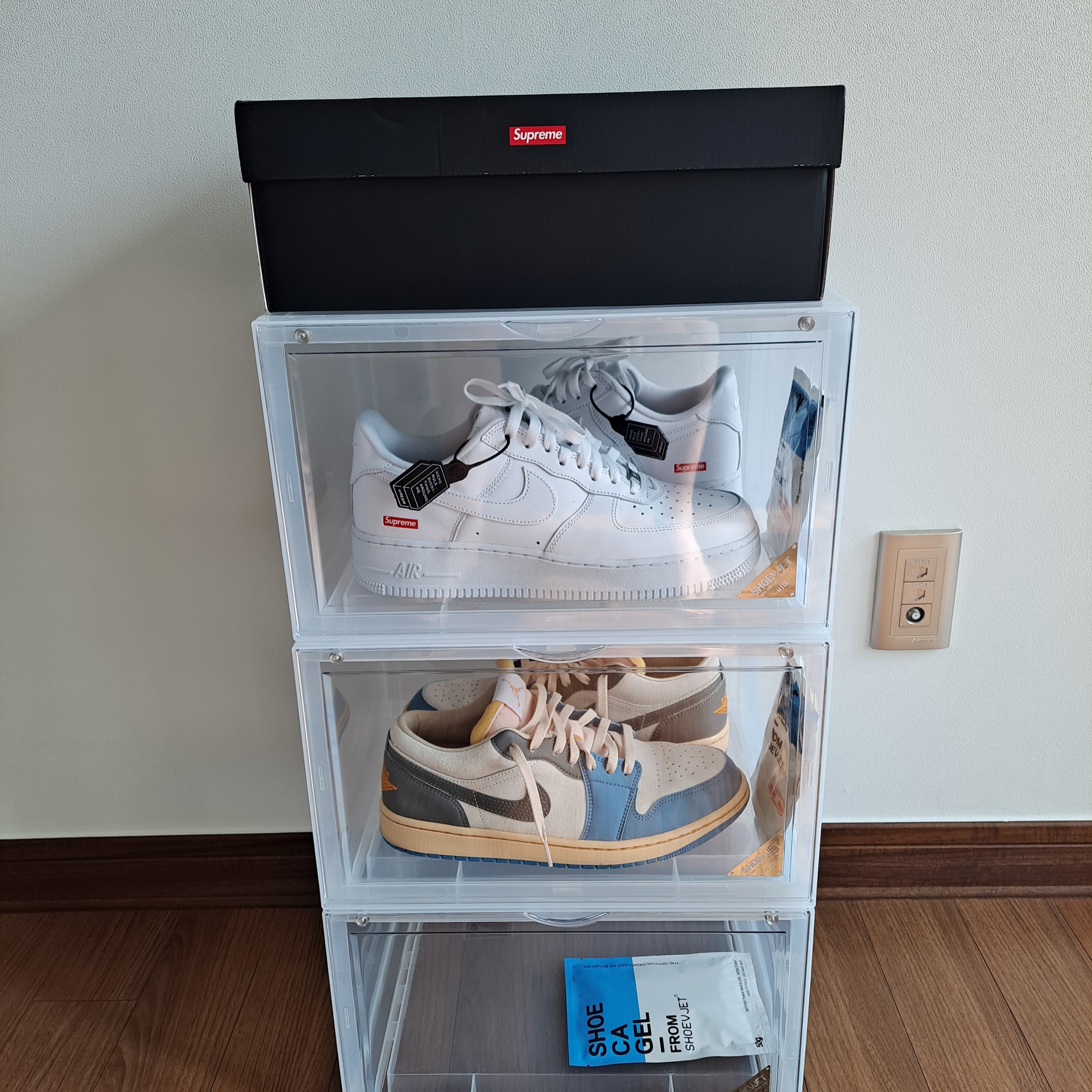 Nike x Supreme Air Force 1 Low White 착용 스타일 - 1