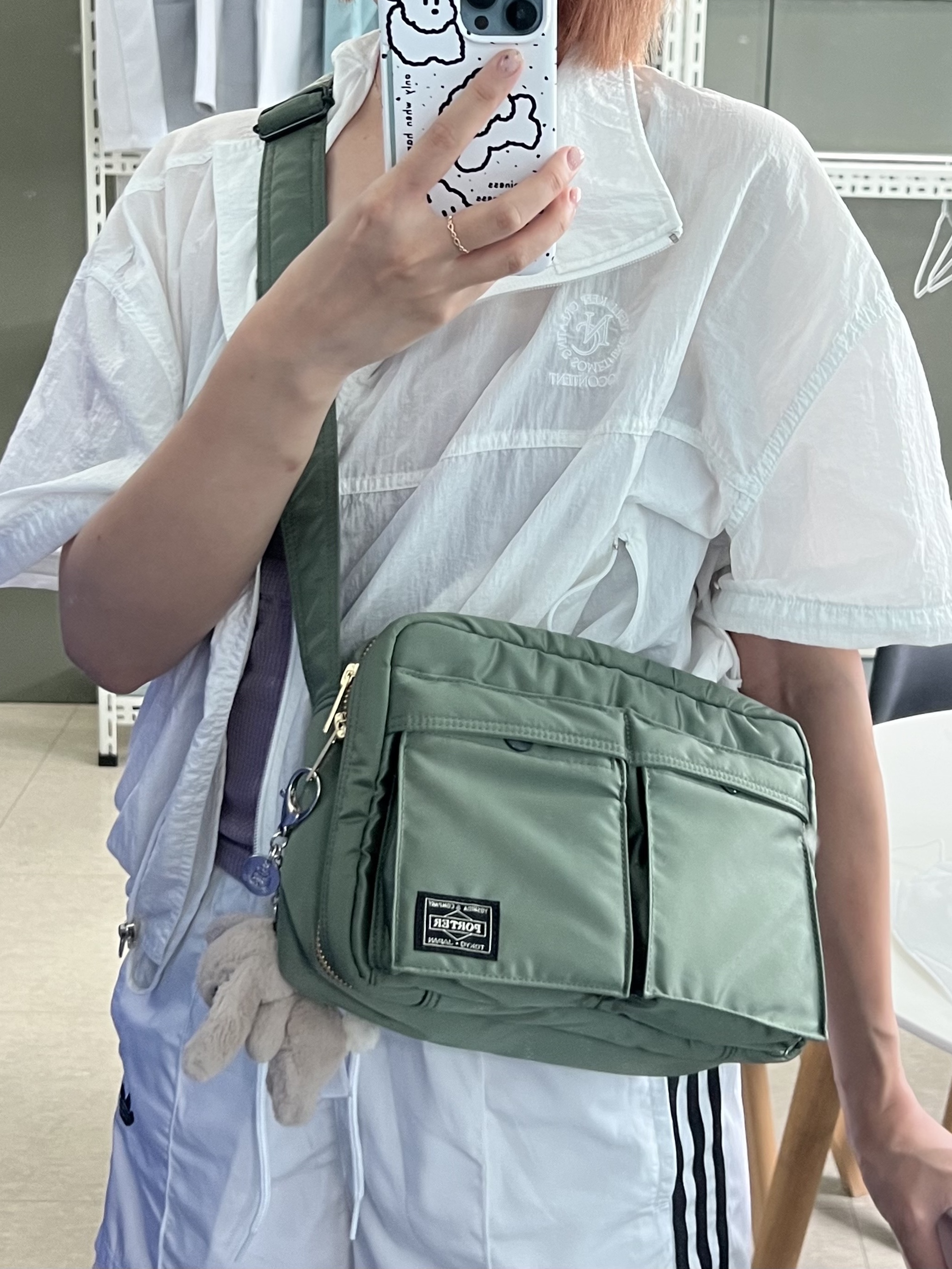 Porter Tanker Shoulder Bag S Sage Green, Crocs Classic Crush Clog Black 착용 스타일 - 2
