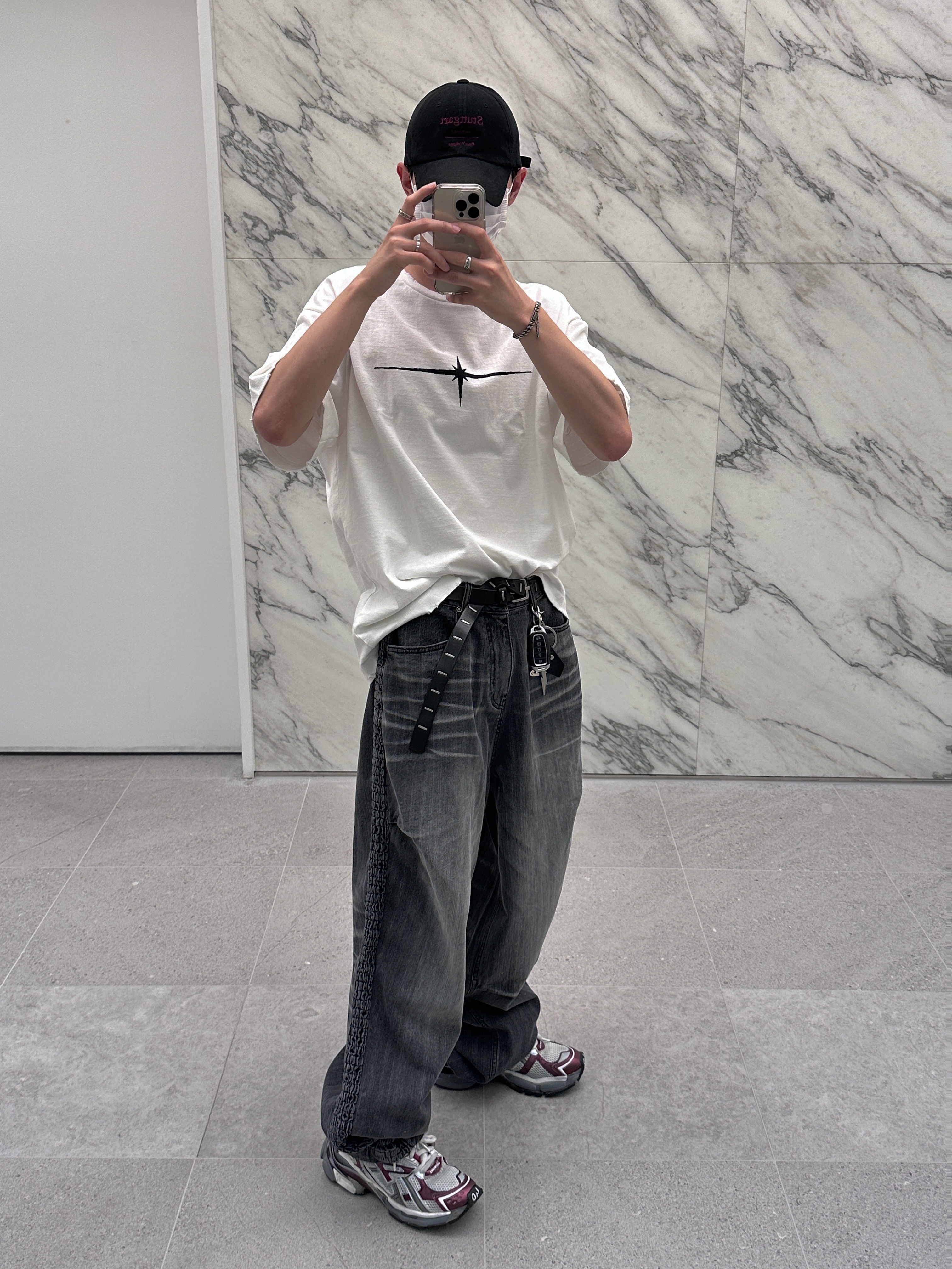 [KREAM 단독] Etce Smocking Baggy Jean Grey, Undermycar Stuttgart Vintage Washing Ball Cap Black Red - 22SS 착용 스타일 - 4