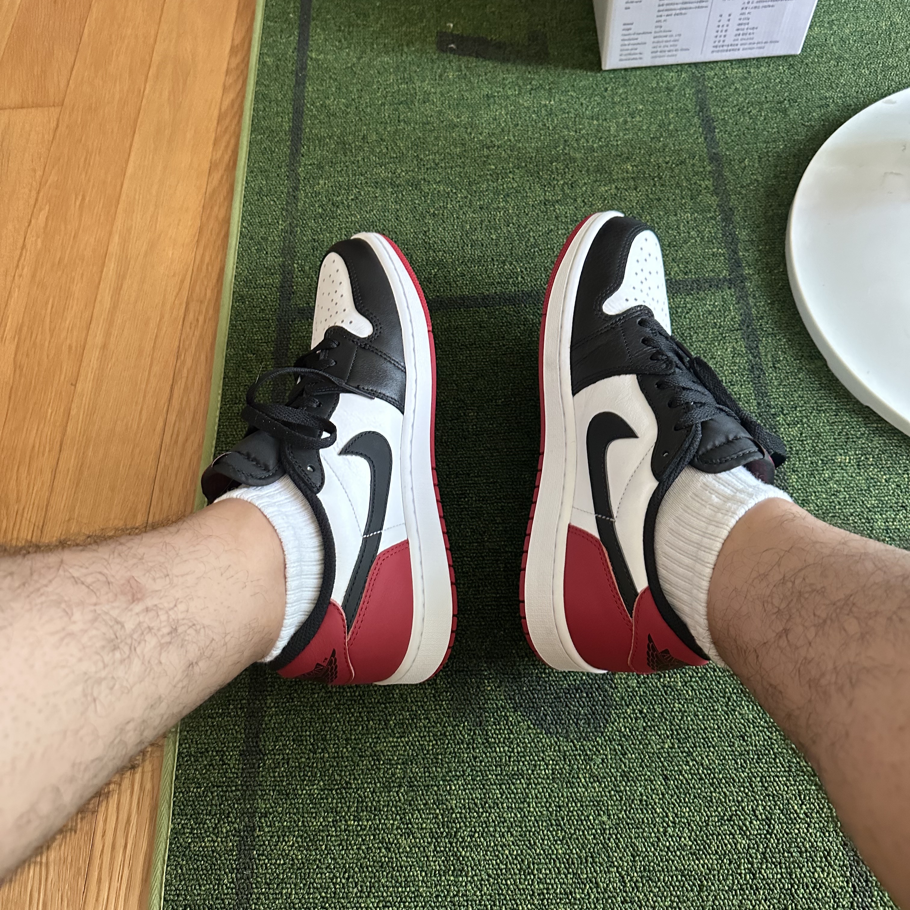 Jordan 1 Retro Low OG Black Toe 착용 스타일