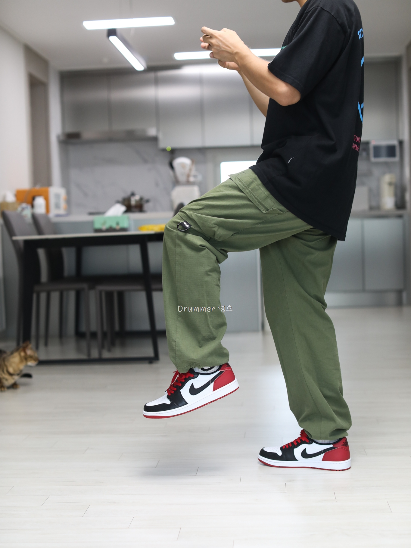 Jordan 1 Retro Low OG Black Toe 착용 스타일 - 1