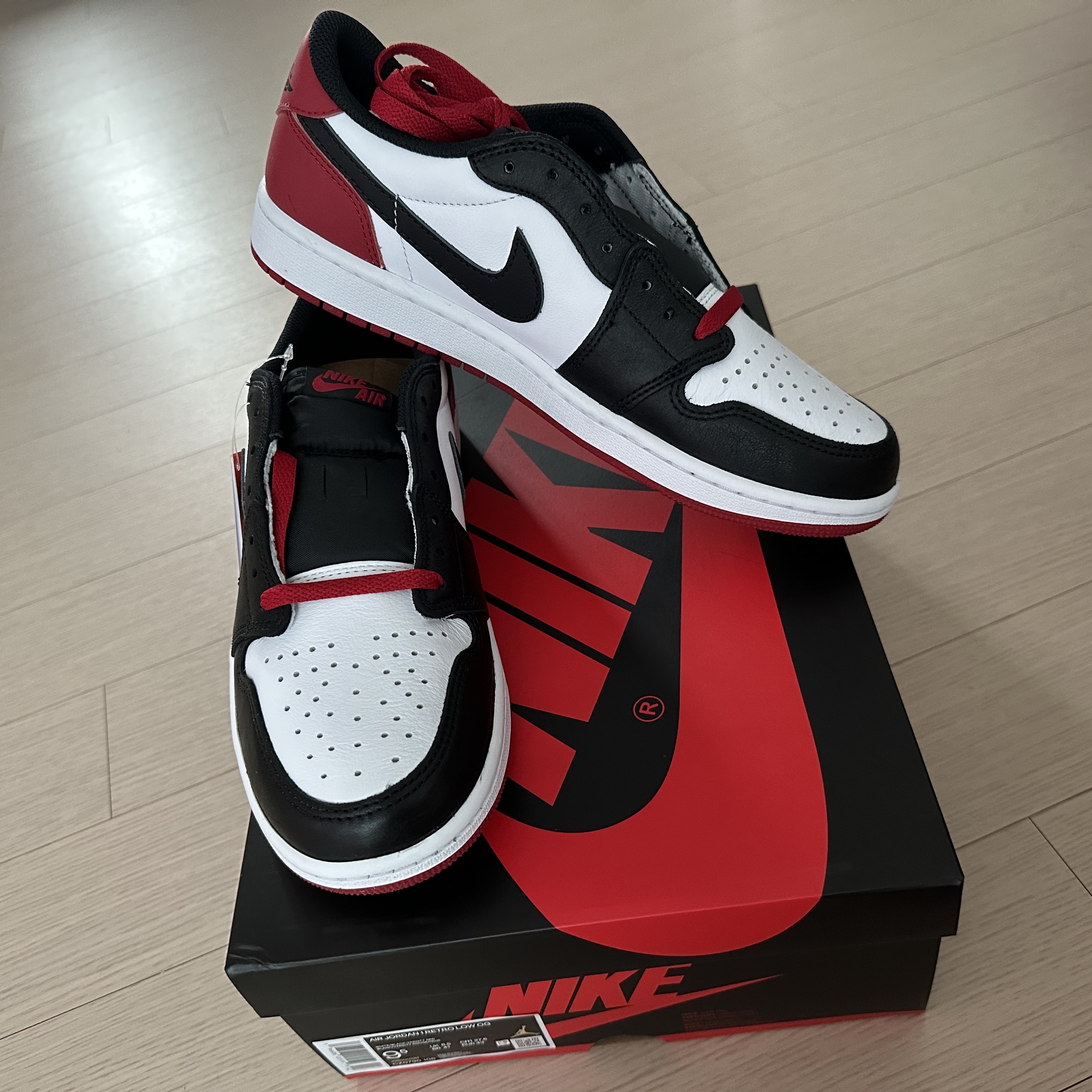 Jordan 1 Retro Low OG Black Toe 착용 스타일 - 2