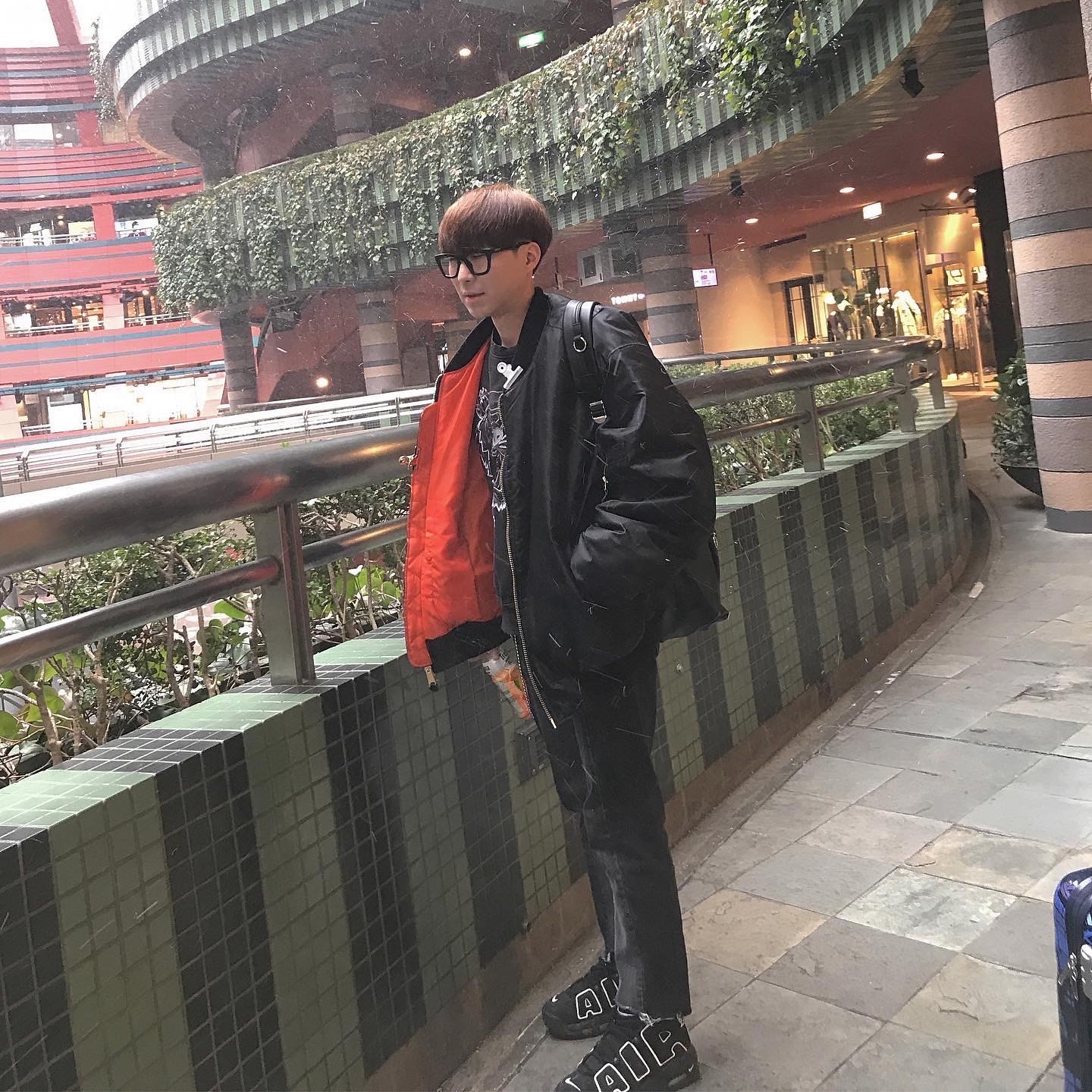 Nike Air More Uptempo Black White 2020, Peaceminusone x The Conveni Bulldog Clip White 착용 스타일