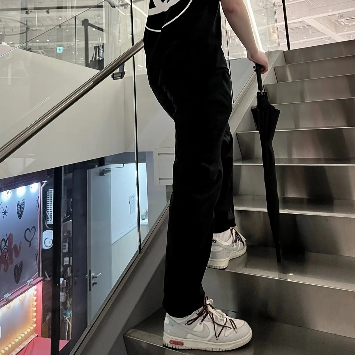 Nike x Off-White Dunk Low The 50 - Lot 46, Stussy Big Link T-Shirt Black 착용 스타일