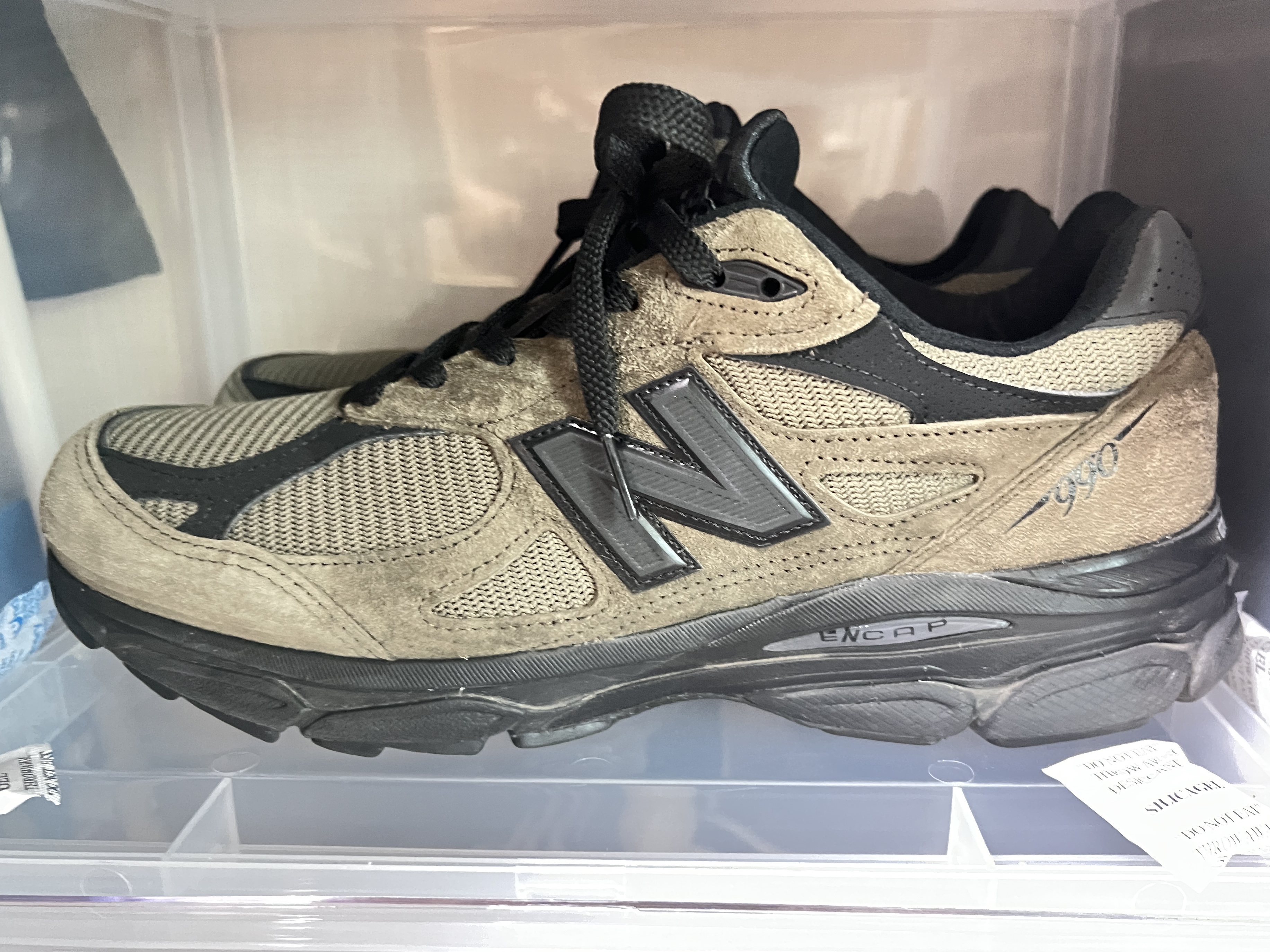 New Balance x JJJJound 990v3 Brown Black 착용 스타일