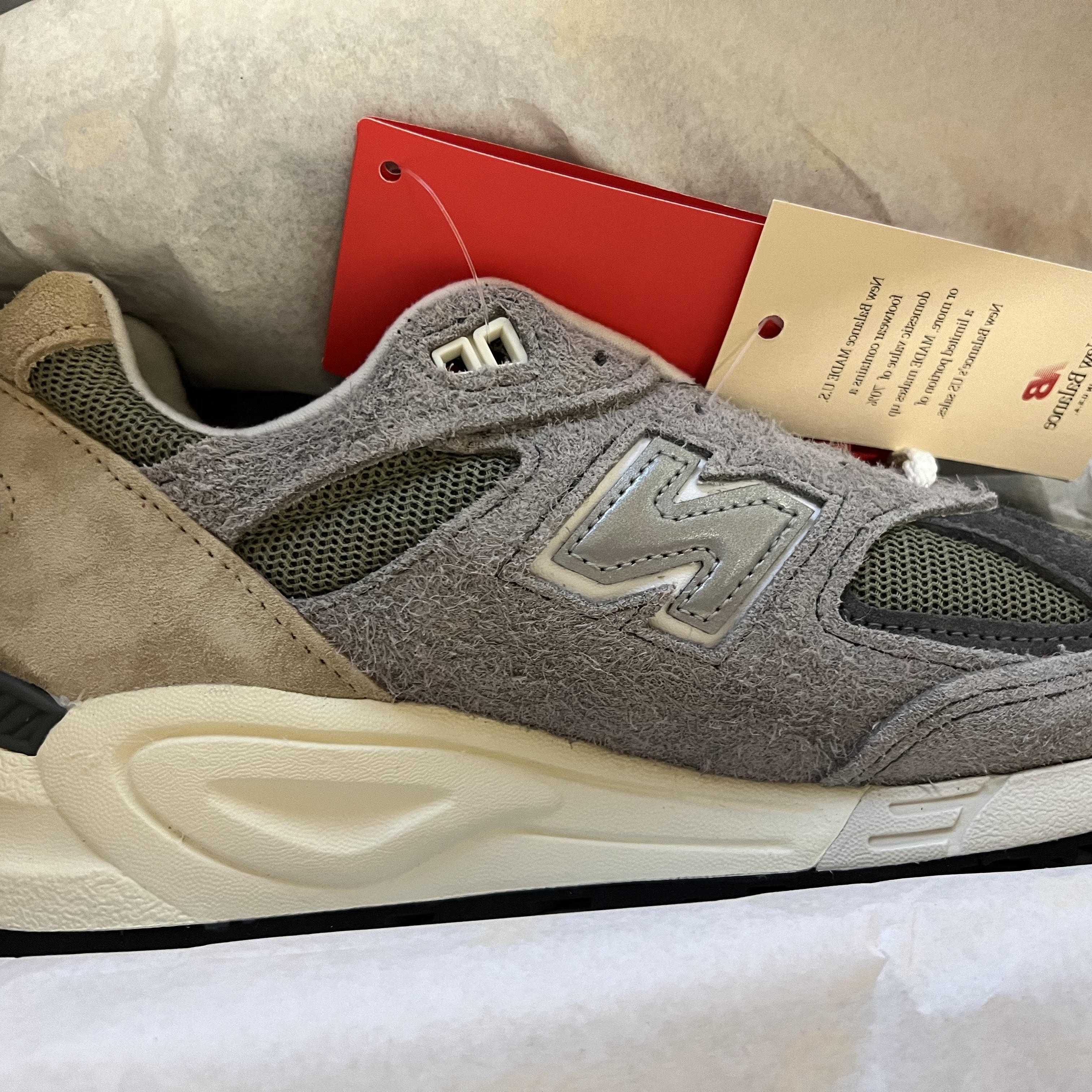 New Balance 990v2 Made in USA Marblehead Incense 착용 스타일
