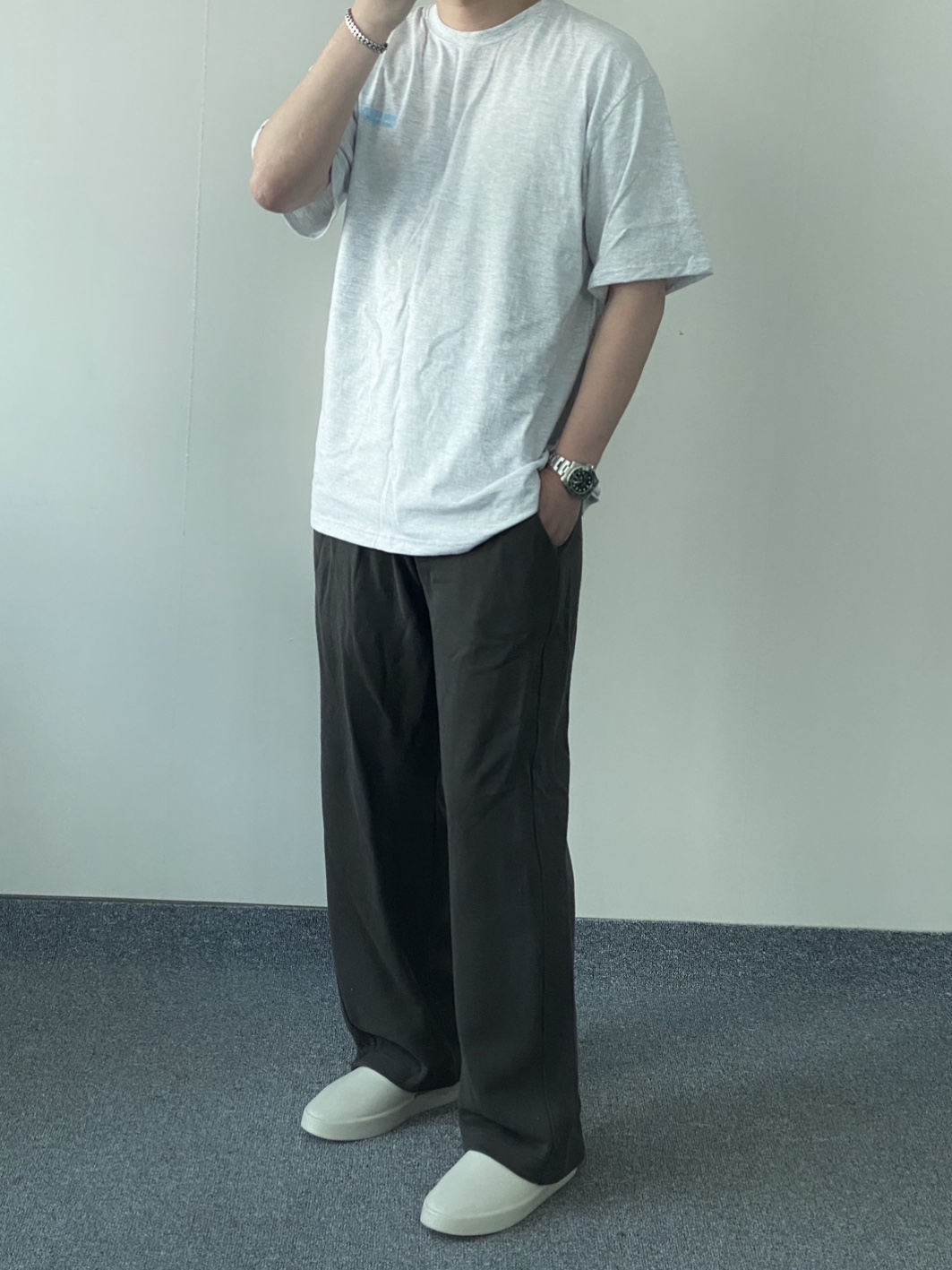 Fear of God The California Cement 착용 스타일