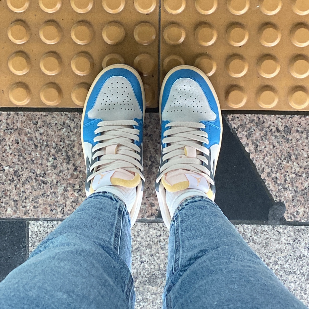 Jordan 1 Low SE Tokyo 96 착용 스타일