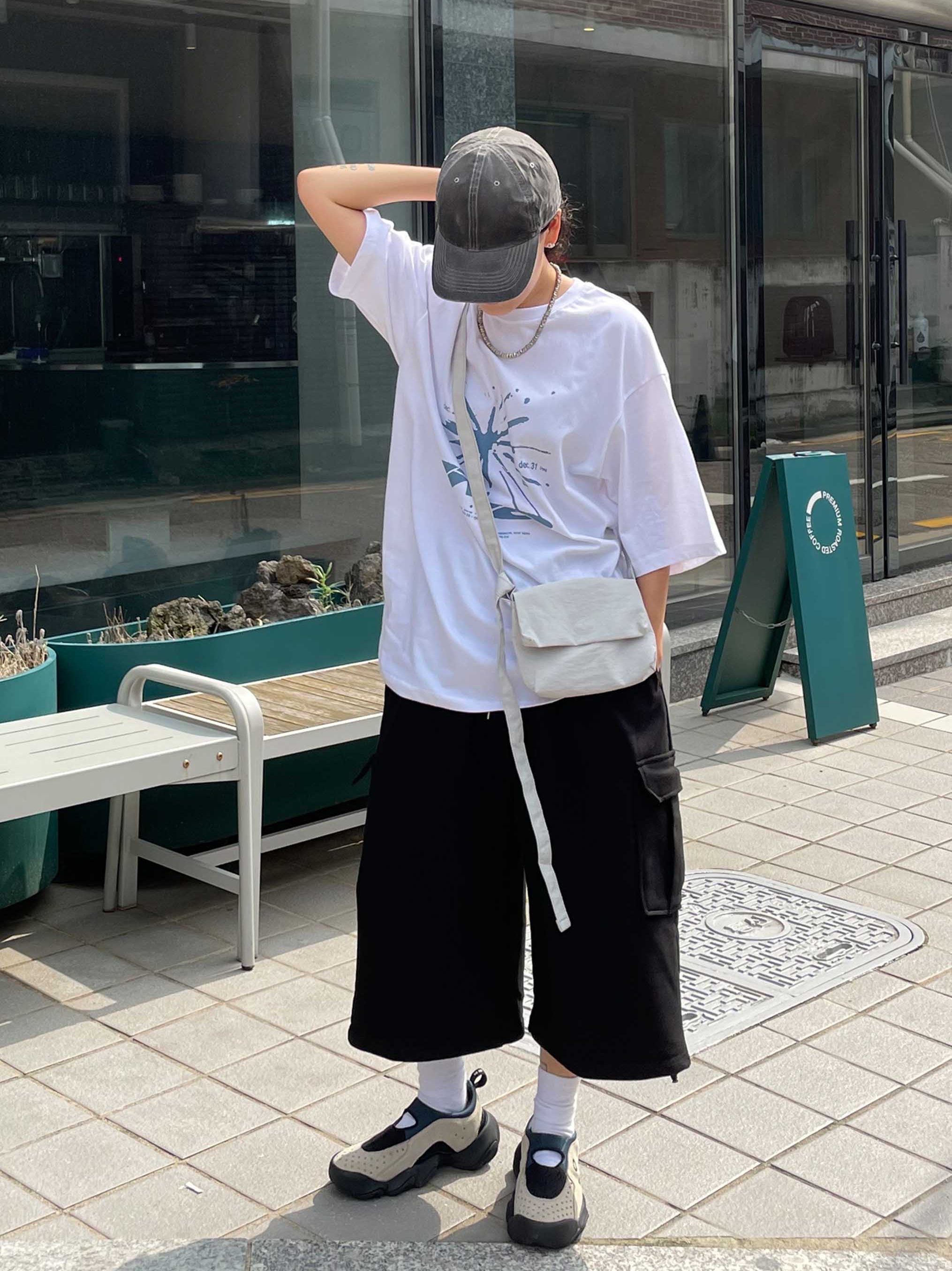 Oakley Factory Team x Brain Dead Flesh Sandal Sand Blue 착용 스타일