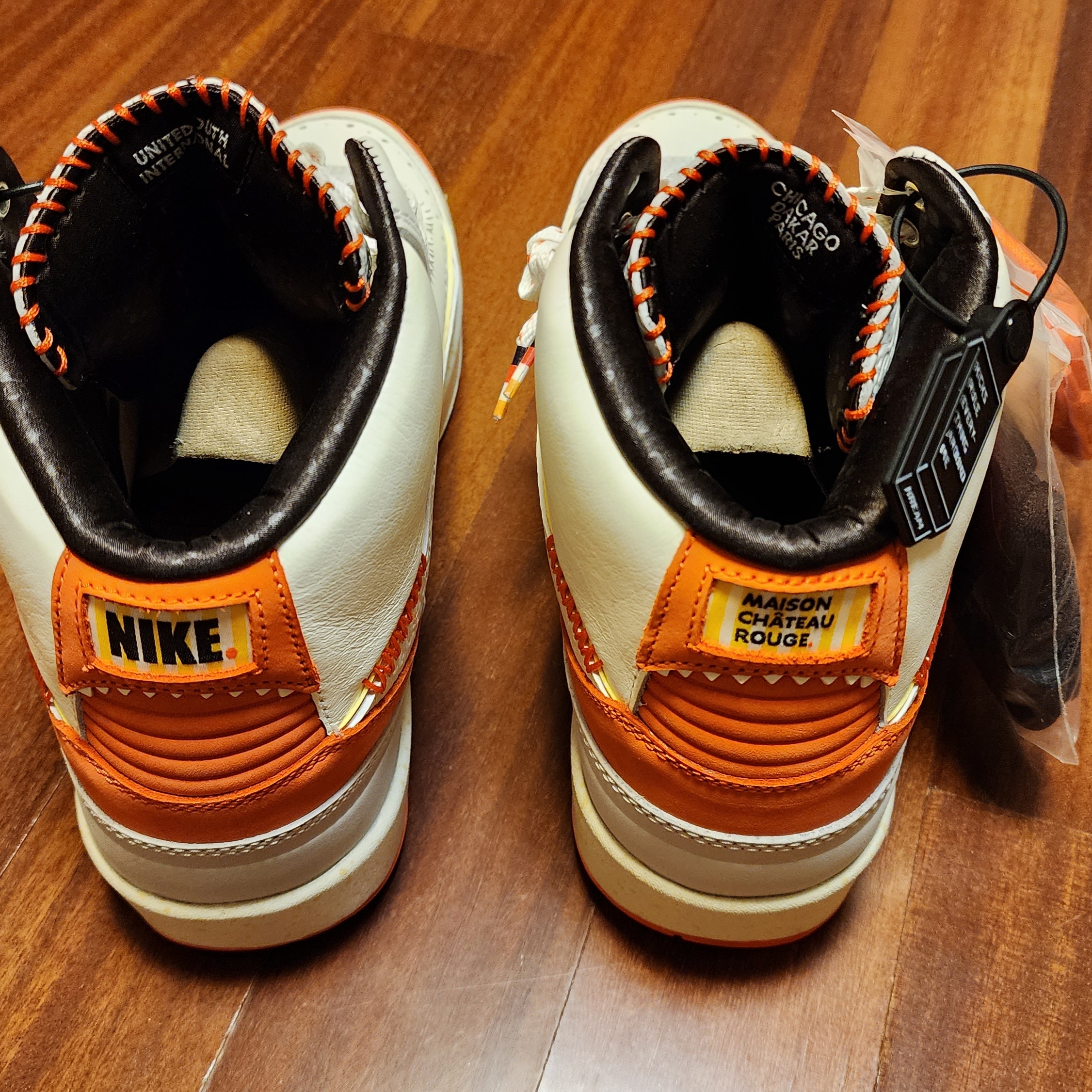 Jordan 2 x Maison Chateau Rouge Retro SP Orange and Sail 착용 스타일 - 3