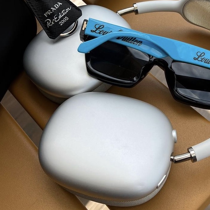 Apple AirPods Max Lightning Silver (Korean Ver.) 착용 스타일