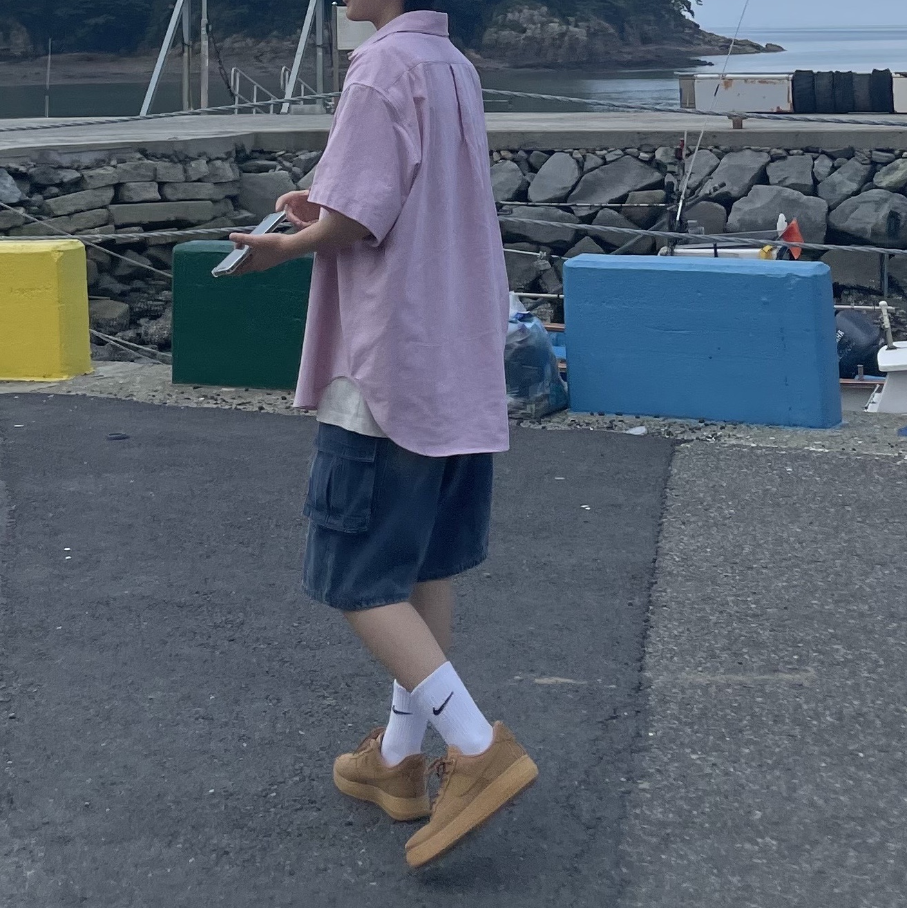 Nike Air Force 1 '07 WB Flax 착용 스타일