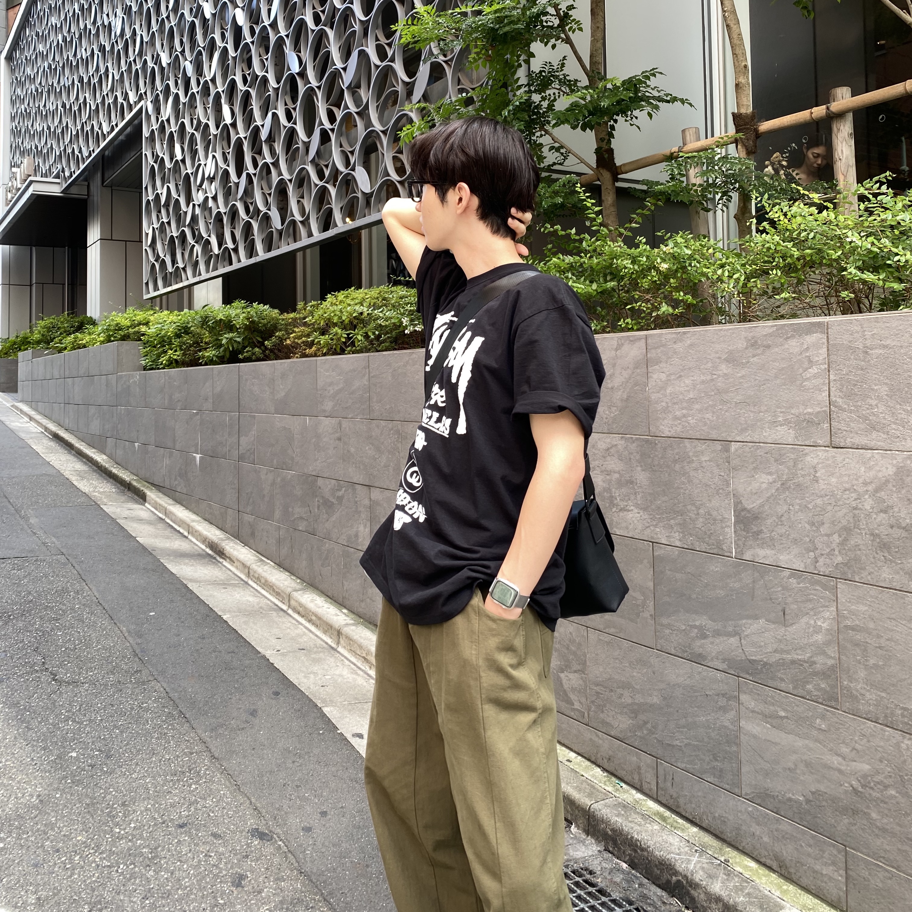 Stussy Tour T-Shirt Black 착용 스타일