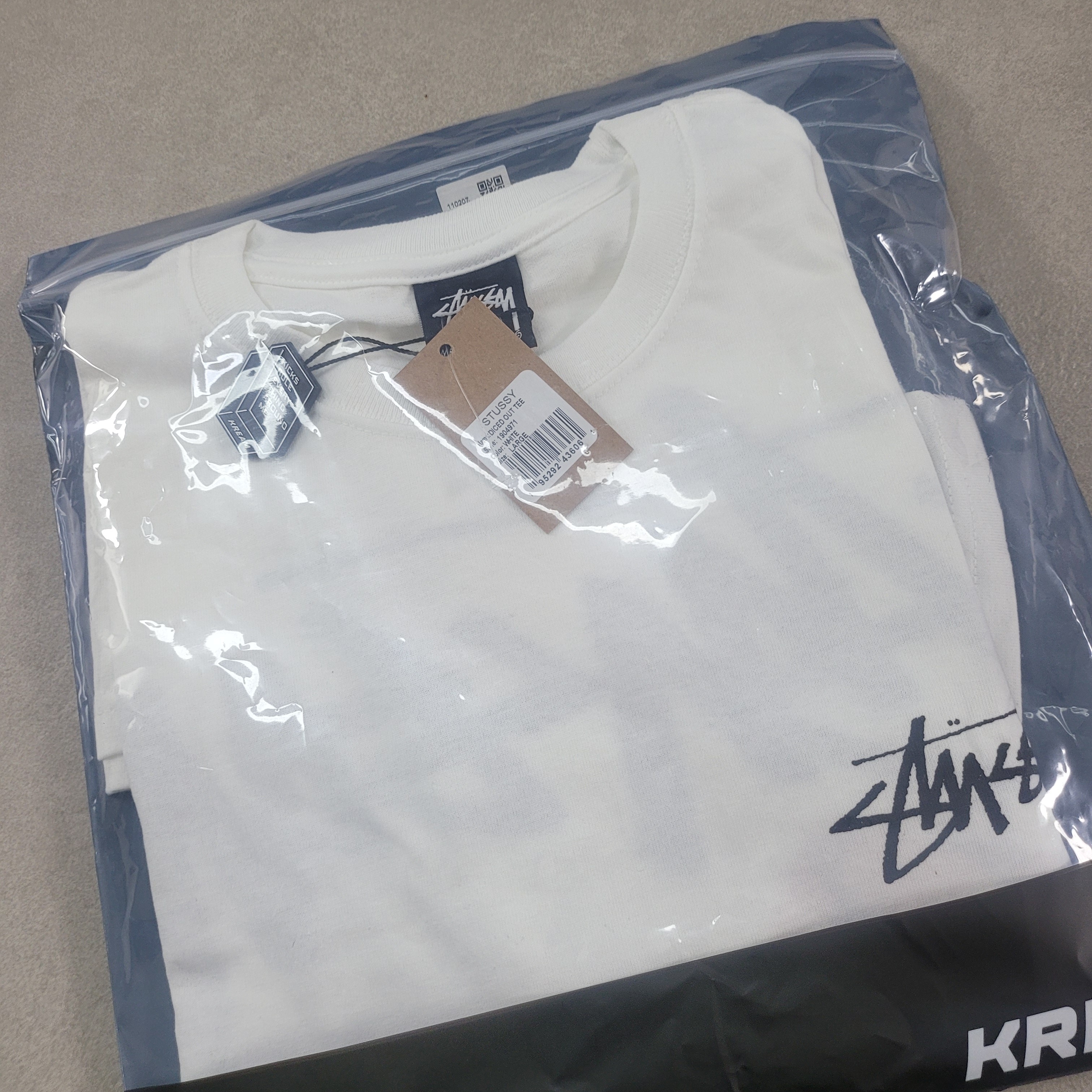Stussy Diced Out T-Shirt White 착용 스타일 - 1
