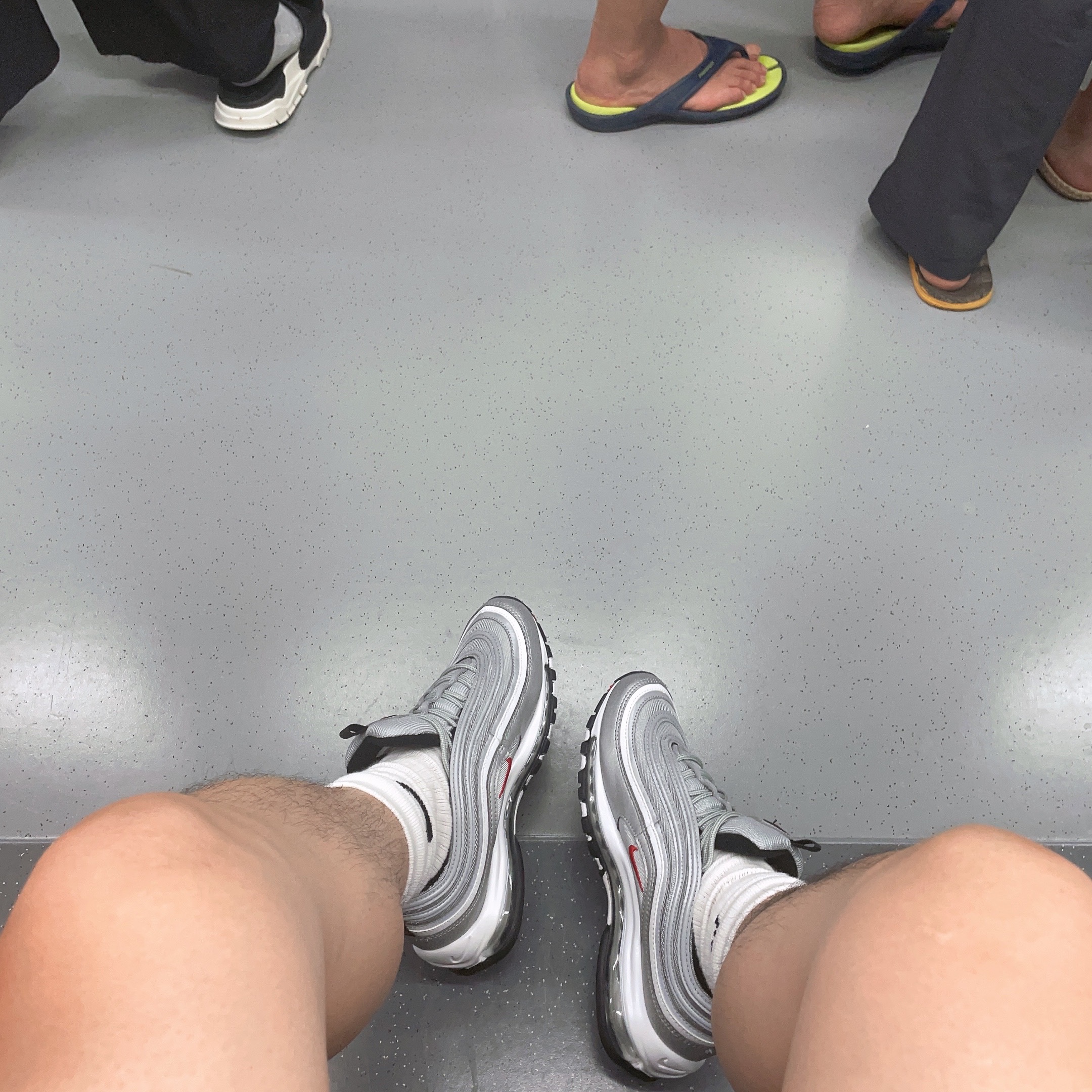 Nike Air Max 97 OG Silver Bullet 2022 착용 스타일
