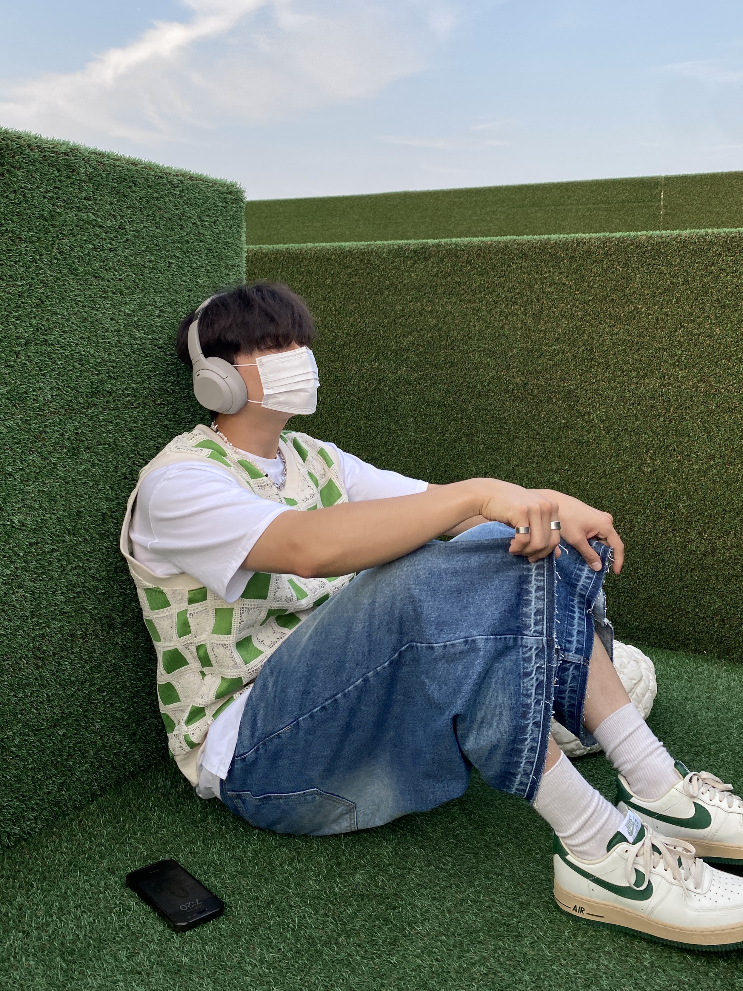 (W) Nike Air Force 1 Low Gorge Green, Sony WH-1000XM4 Platinum Silver (Korean Ver.) 착용 스타일 - 4