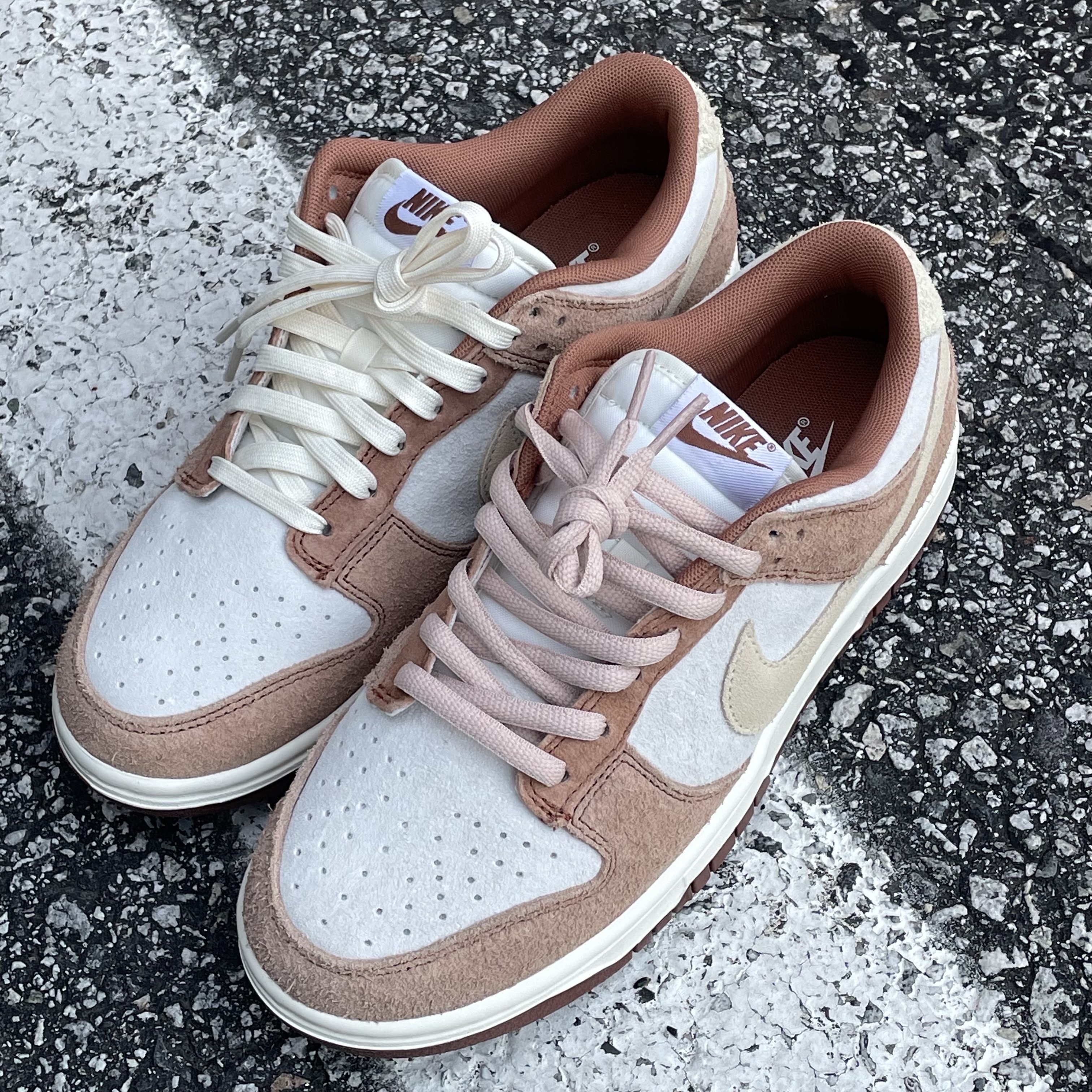Nike Dunk Low Pro Premium Medium Curry 착용 스타일