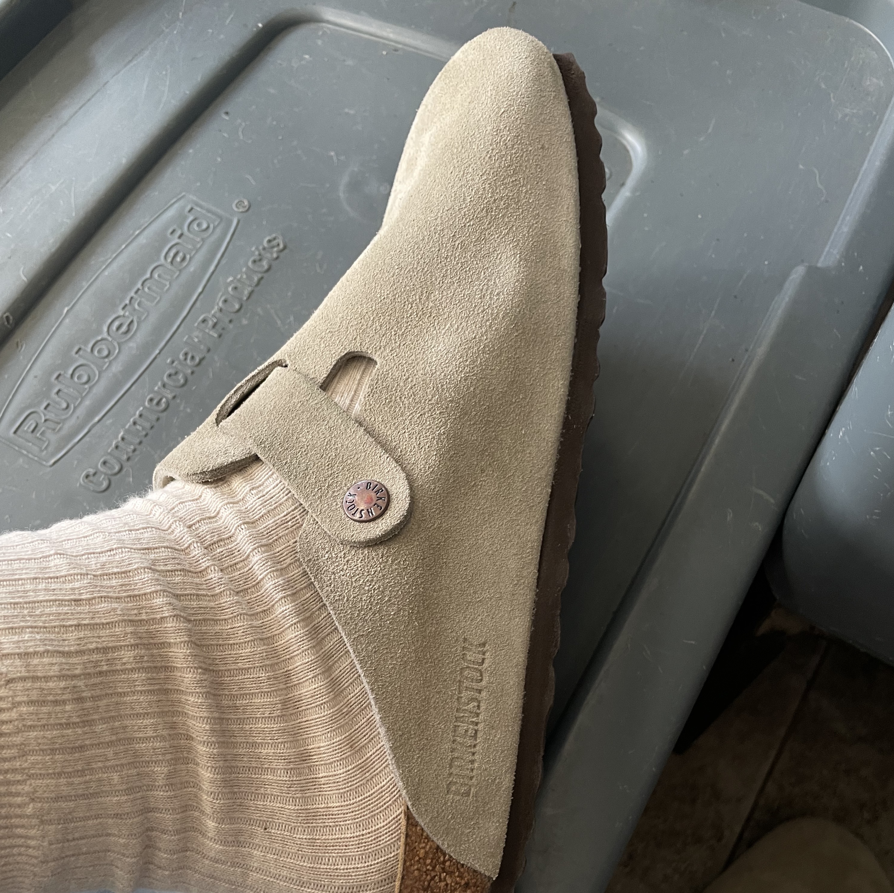 Birkenstock Boston Soft Footbed Taupe - Regular 착용 스타일