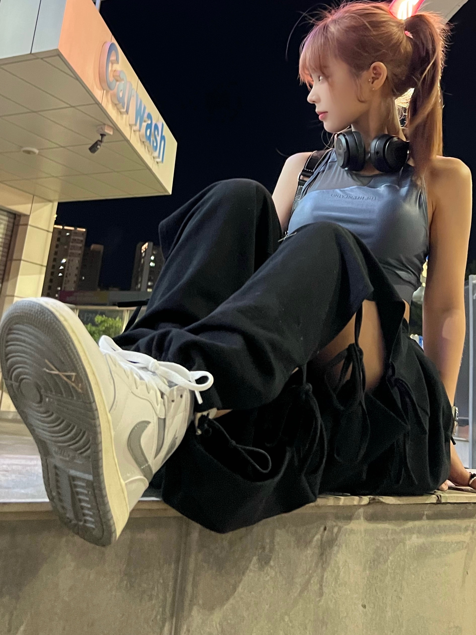 Jordan 1 Retro High OG Black and Smoke Grey 착용 스타일