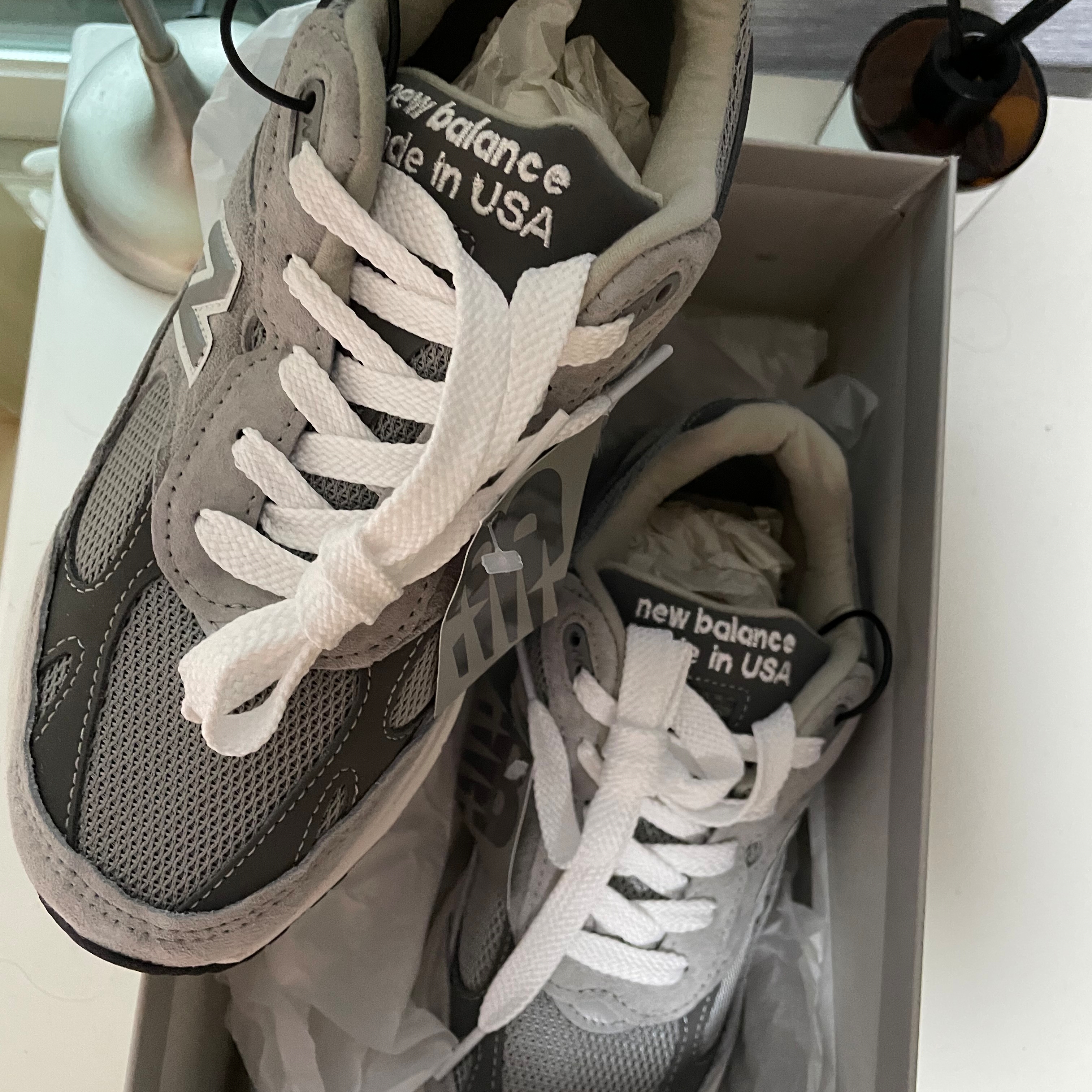 (W) New Balance 993 Made in USA Grey - B Standard 착용 스타일