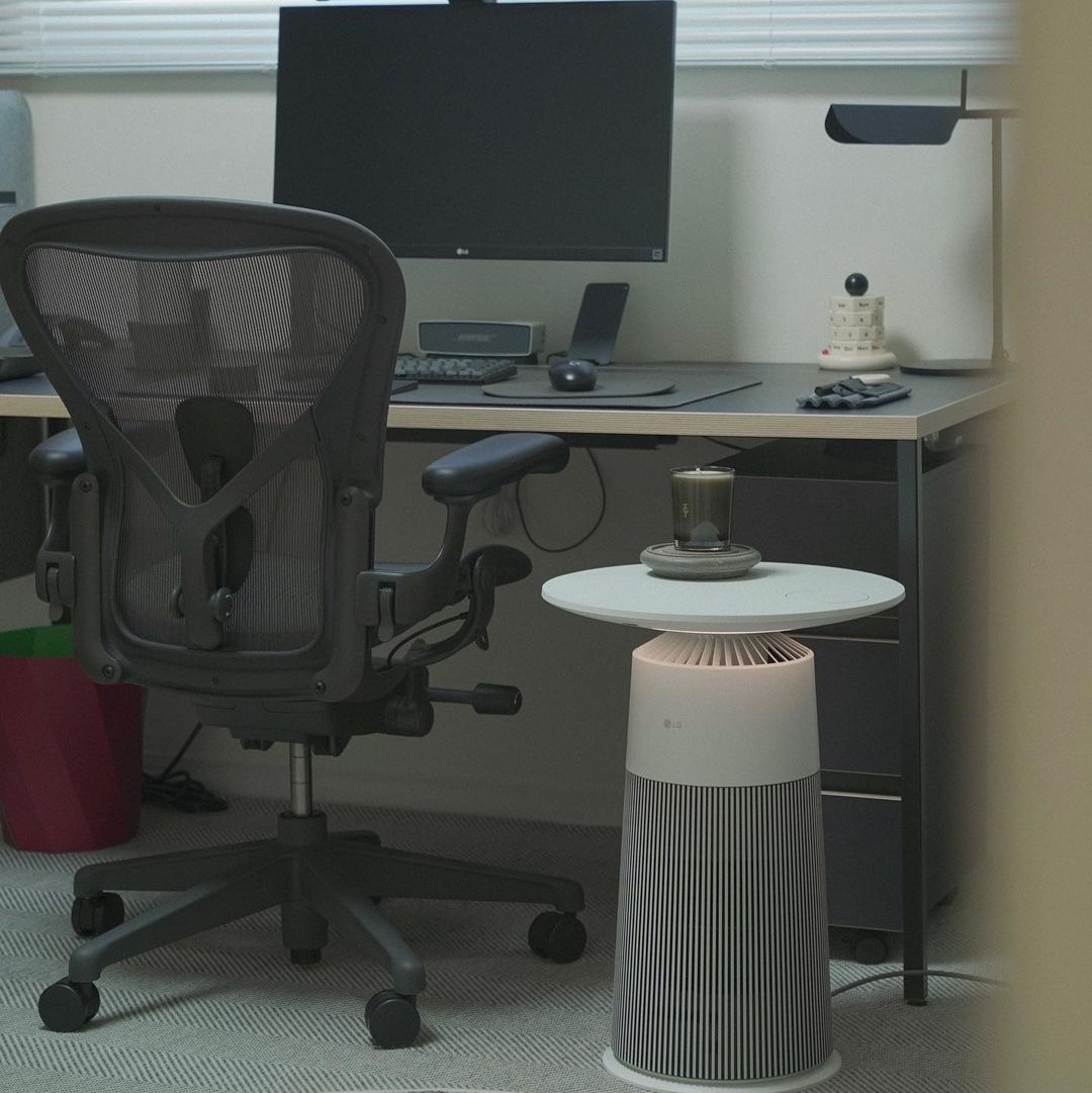 [헤드레스트 증정][20% 쿠폰] Herman Miller New Aeron Chair Full Option Carbon 착용 스타일