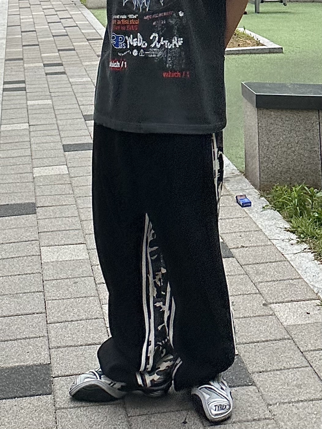 Ourpas x Bizzare Imagination Galleria Exclusive T-Shirt G-001 Infinity Charcoal, Balenciaga Tyrex Sneakers Black Grey 착용 스타일