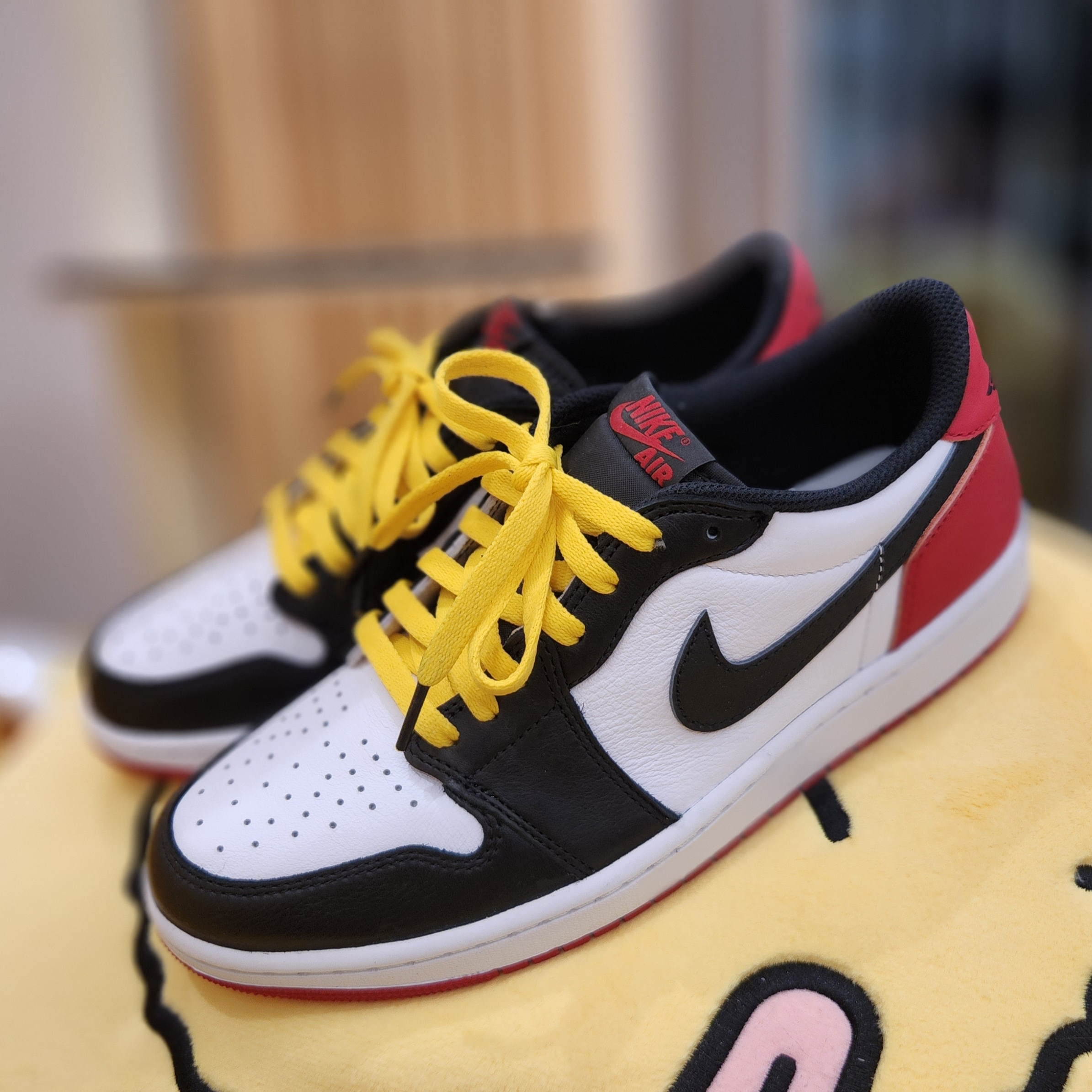 Jordan 1 Retro Low OG Black Toe 착용 스타일 - 2