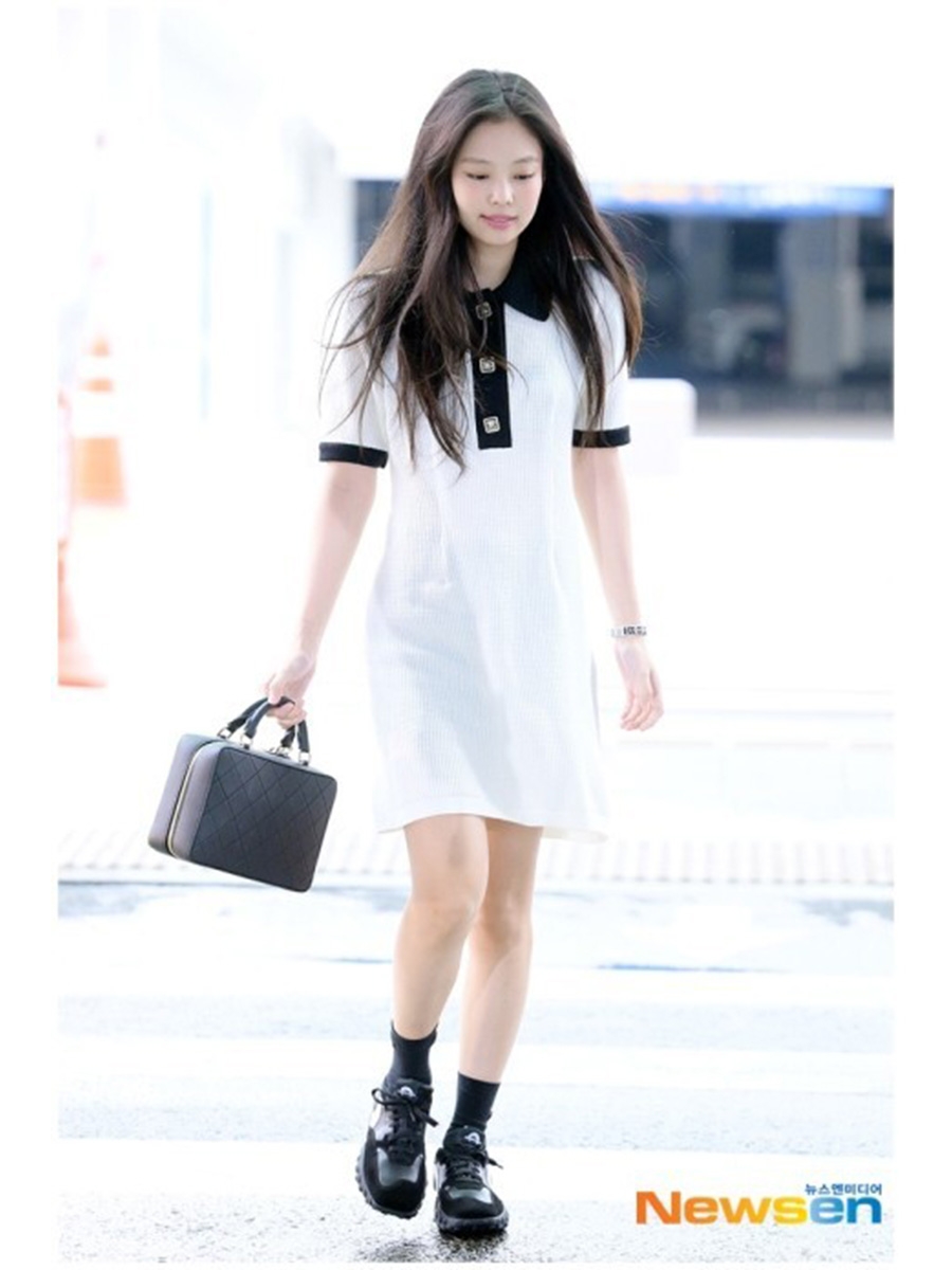 Marine Serre Moonwalk Sneaker Black 착용 스타일 - 1